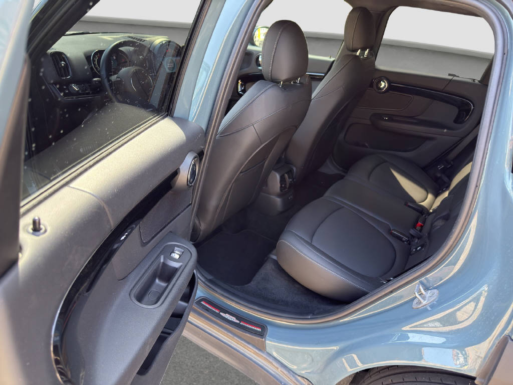 MINI Countryman F60 2.0i Cooper S SAG ALL4-image-18