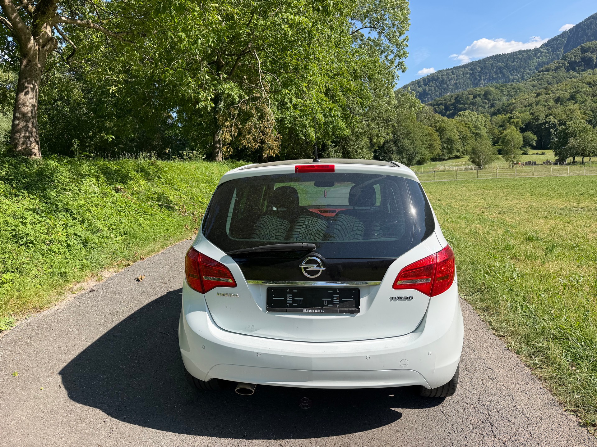OPEL Meriva 1.4 Turbo Color Edition-image-4