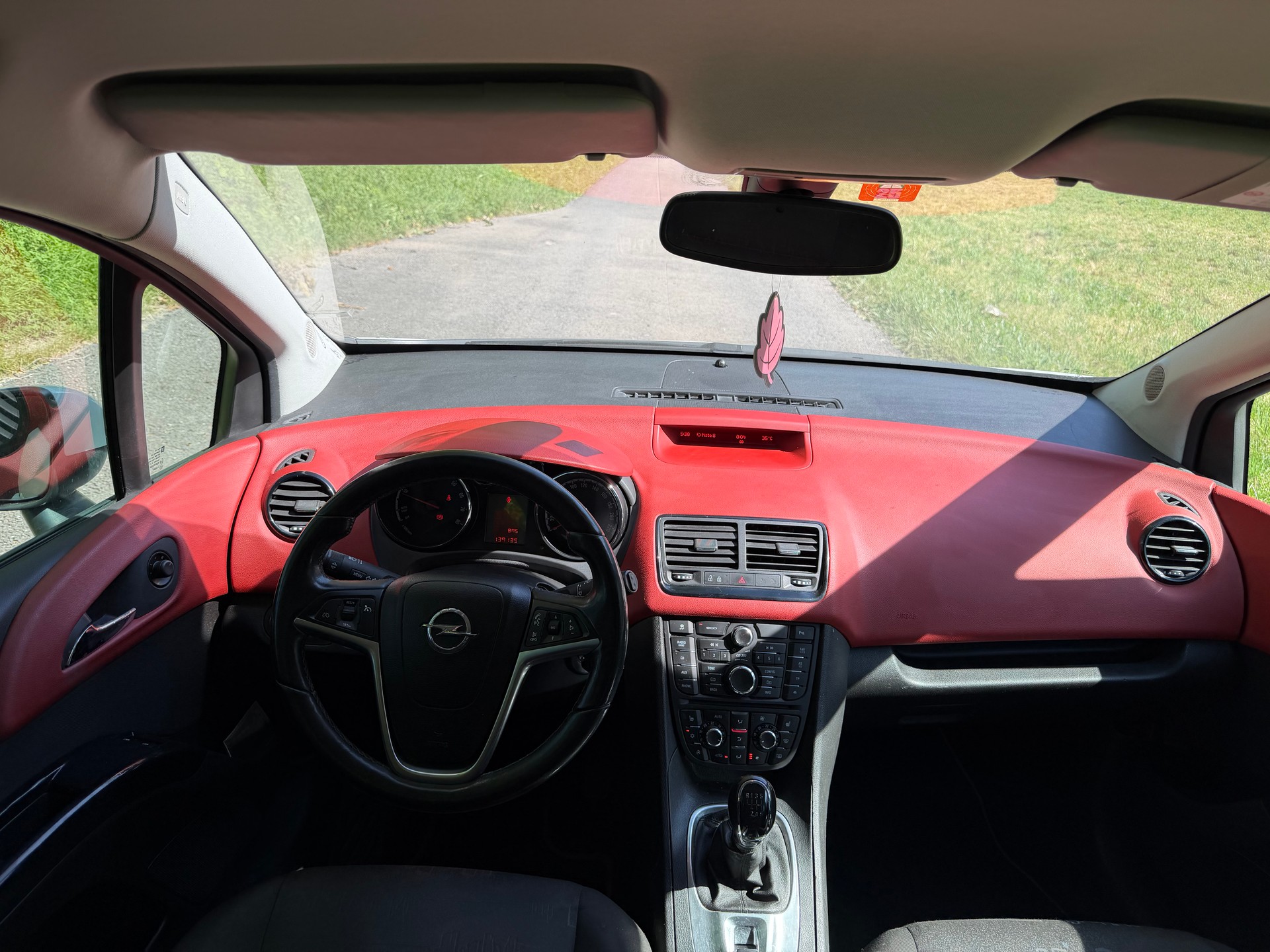 OPEL Meriva 1.4 Turbo Color Edition-image-6