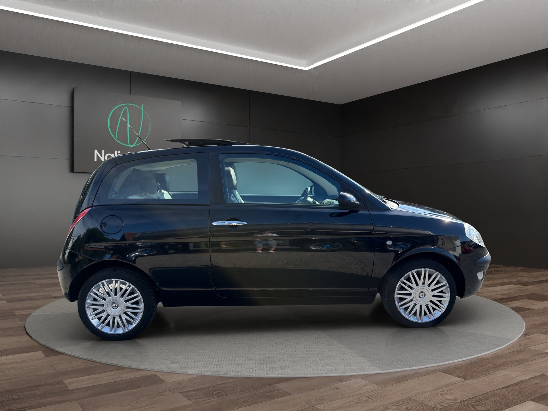LANCIA Ypsilon 1.3 16V JTD Glamour B-Colore-showroom-element-2