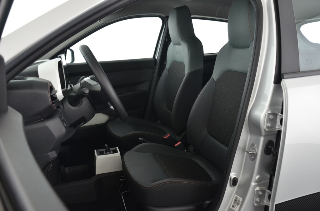 DACIA NEW Spring 27 kWh Extreme *CCS*-image-12
