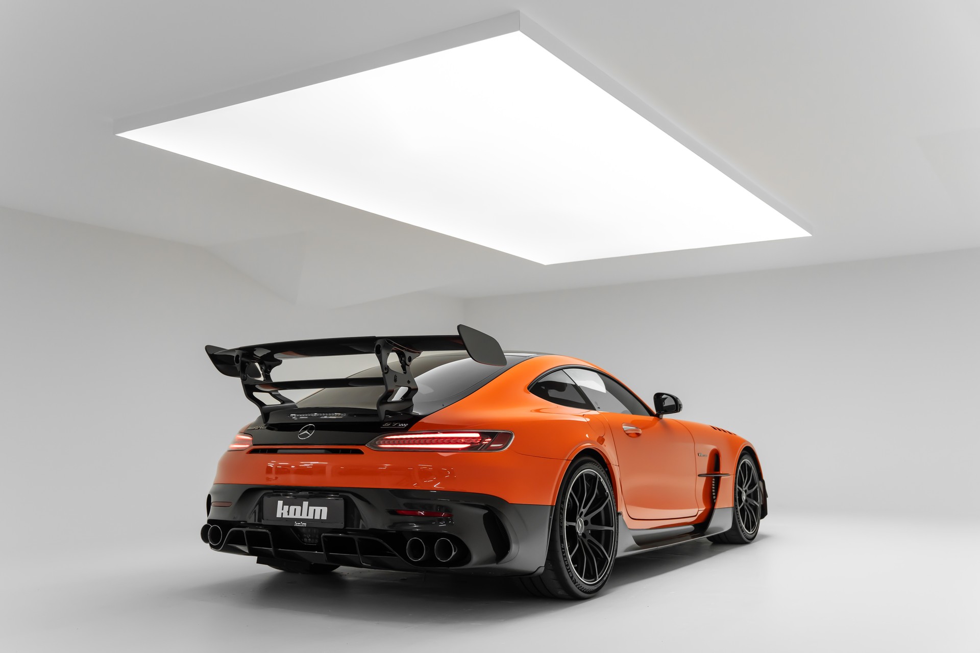 MERCEDES-BENZ AMG GT BLACK SERIES-showroom-element-3