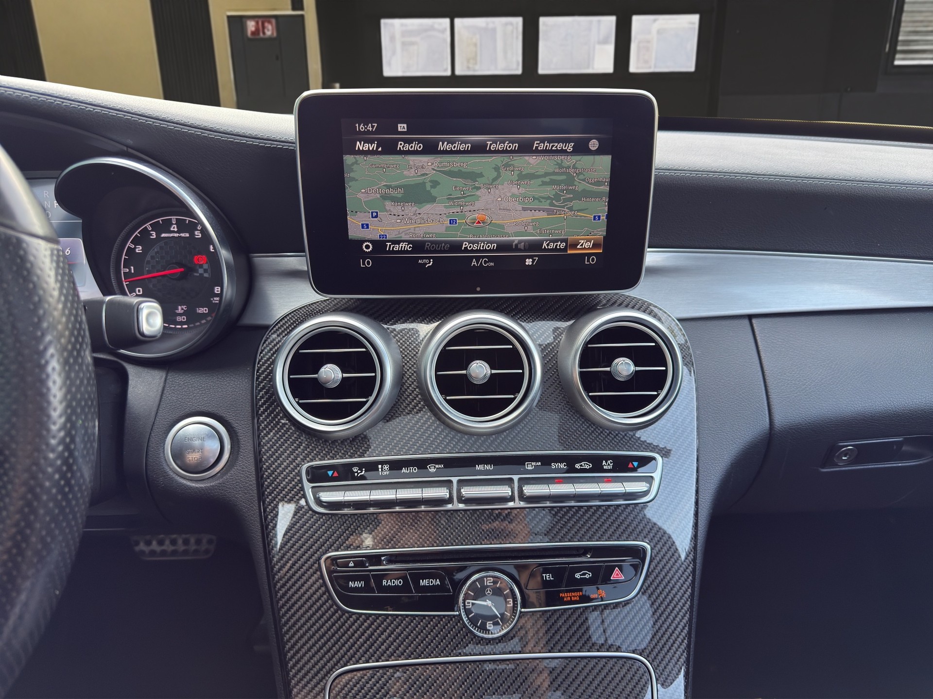 MERCEDES-BENZ C 43 AMG 4matic-image-15