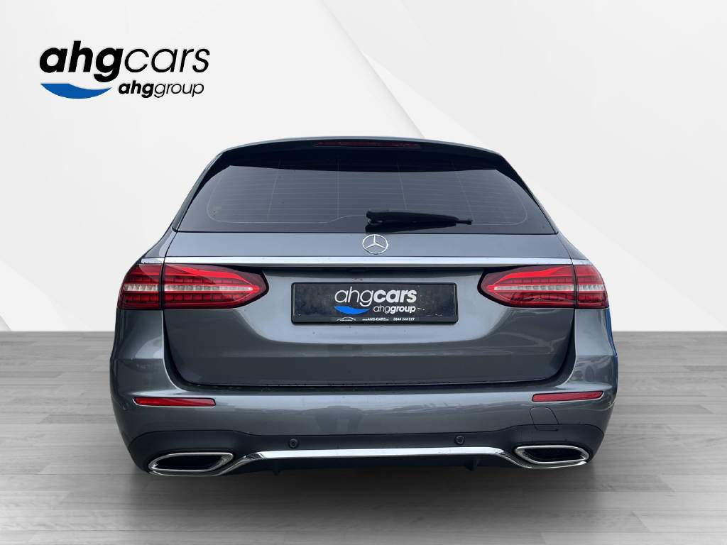 MERCEDES-BENZ E 220 d AMG Line Kombi-showroom-element-3