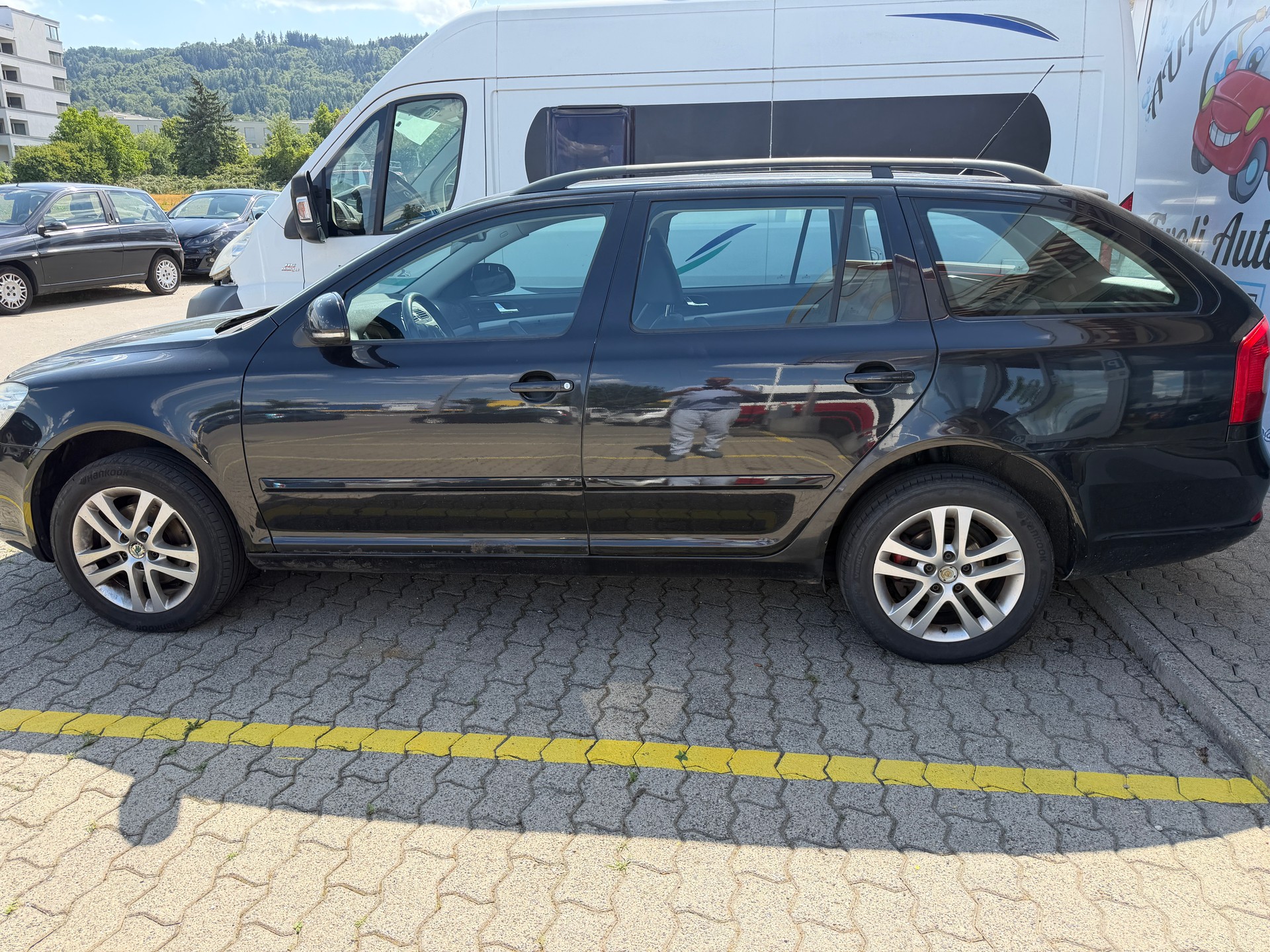 SKODA Octavia Combi 1.8 TSI Swiss Adventure 4x4-showroom-element-3