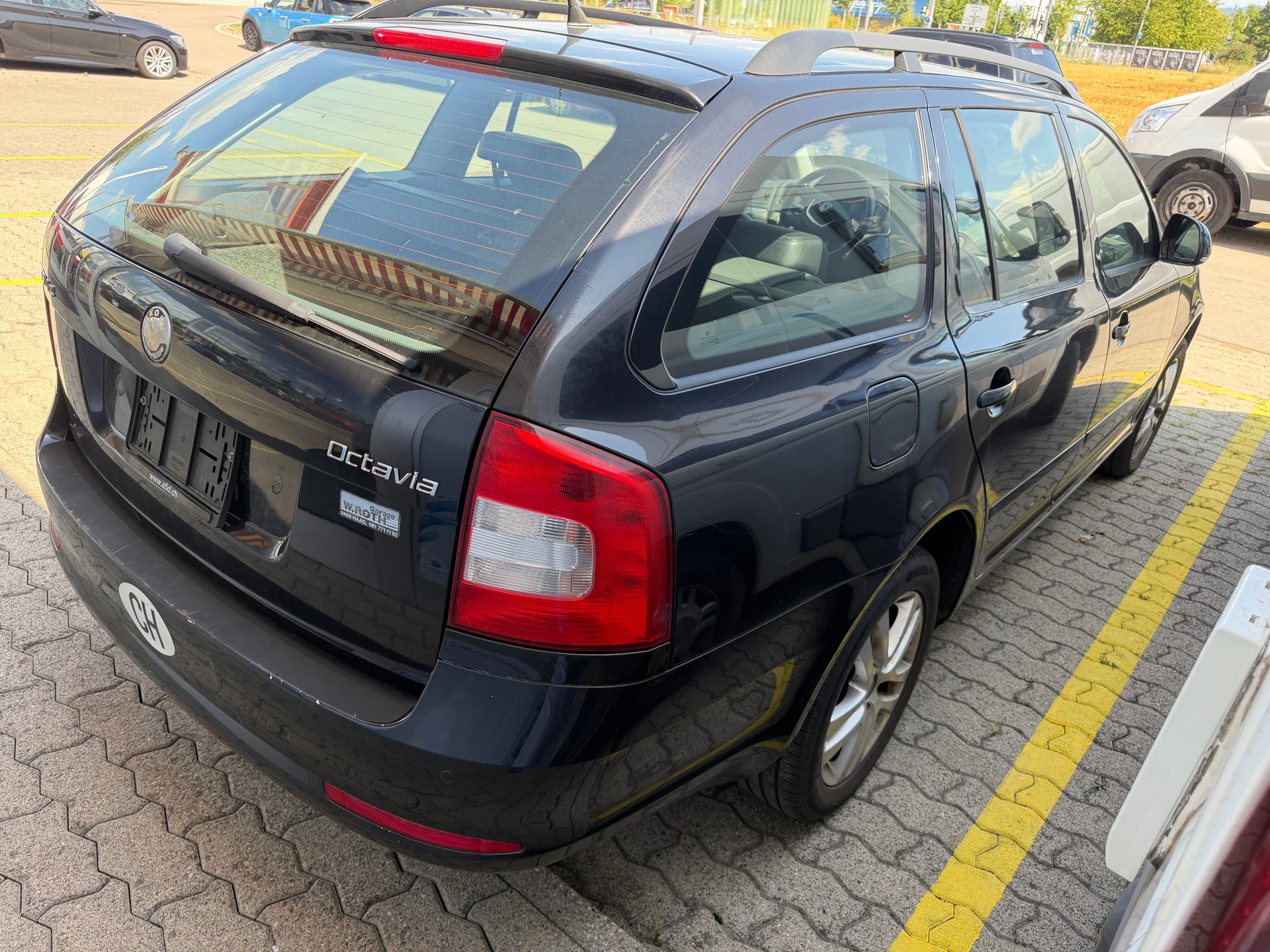 SKODA Octavia Combi 1.8 TSI Swiss Adventure 4x4-image-5