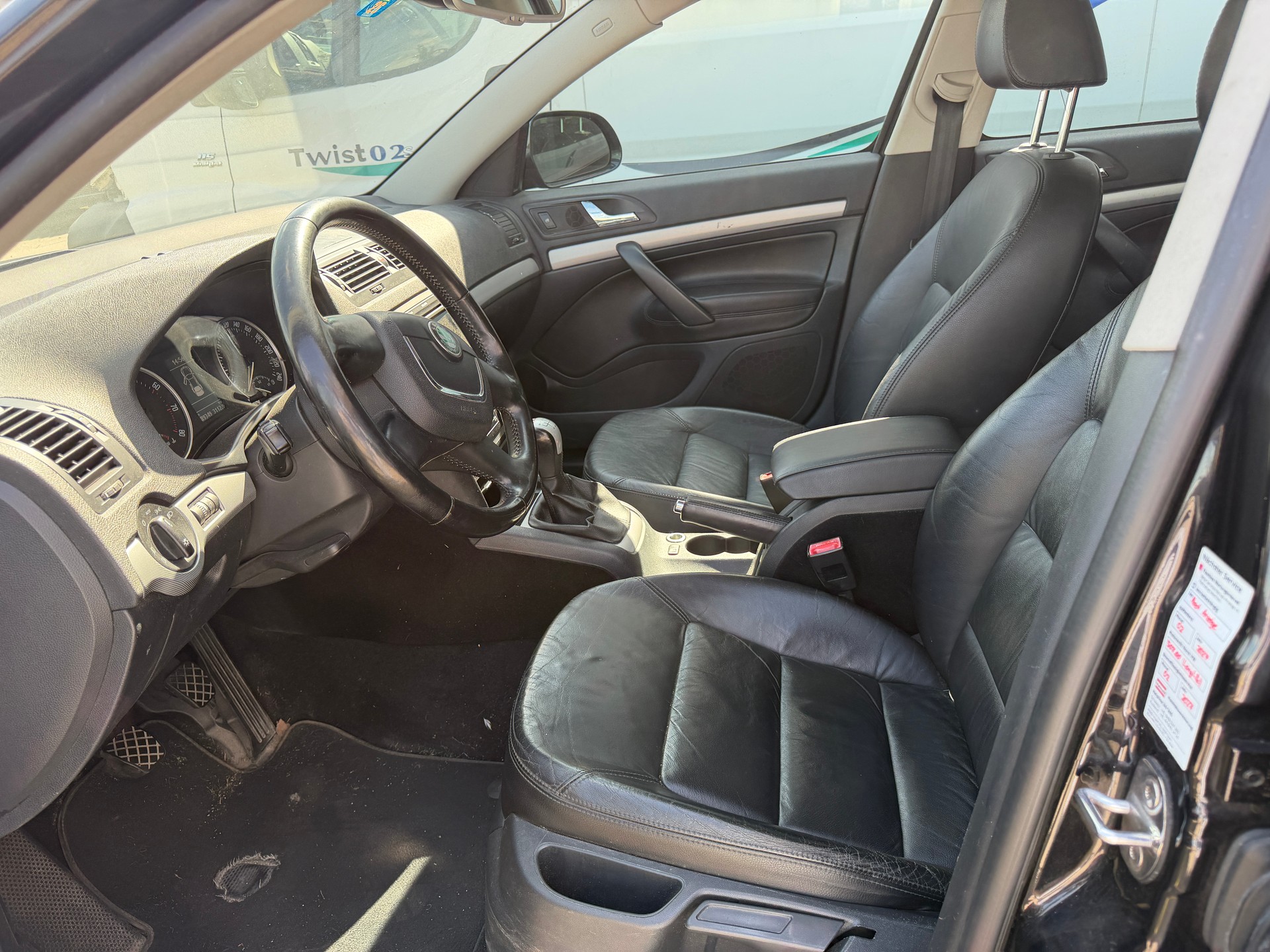 SKODA Octavia Combi 1.8 TSI Swiss Adventure 4x4-image-6