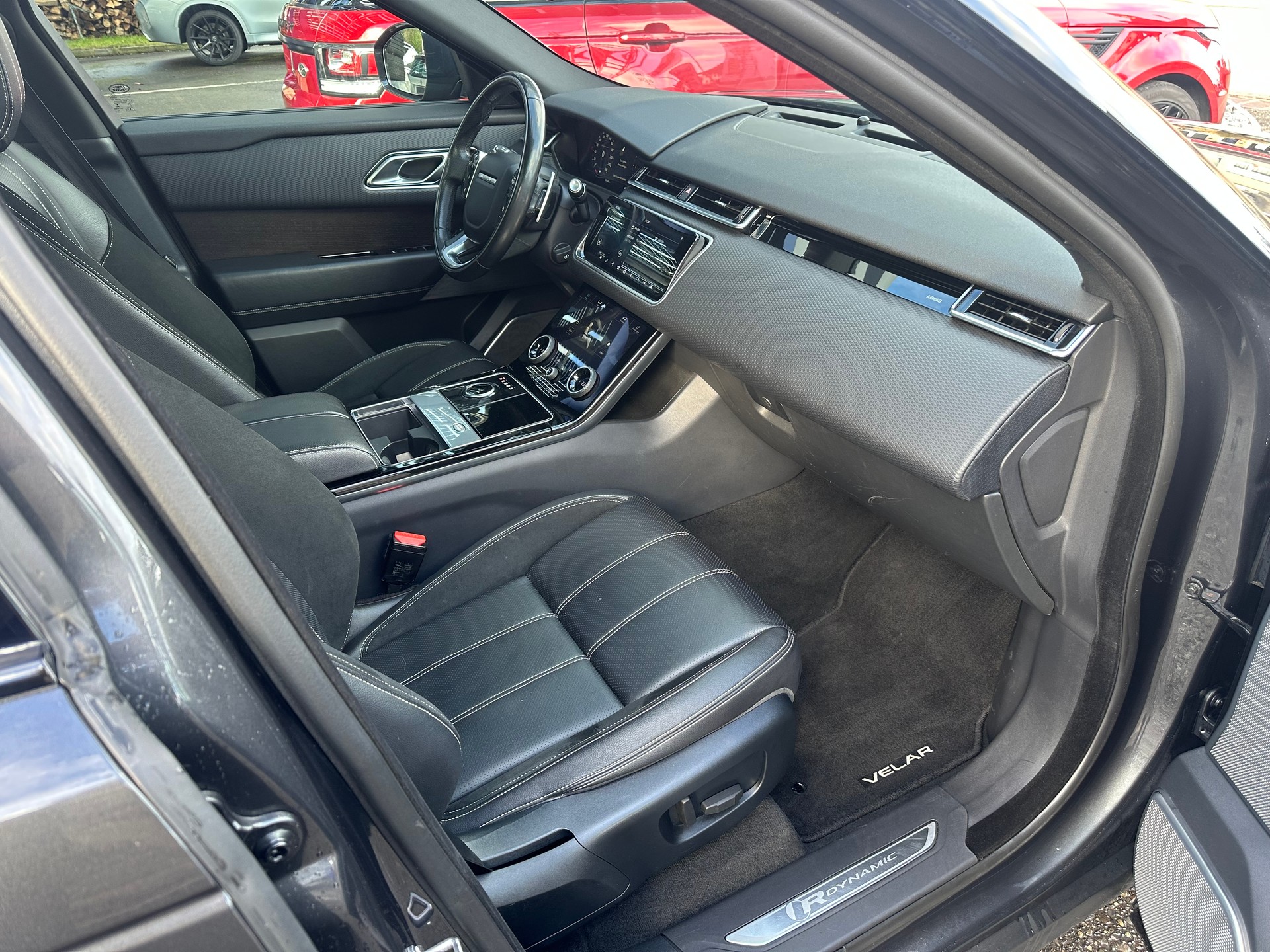 LAND ROVER Range Rover Velar R-Dynamic D 240 S Automatic-image-8