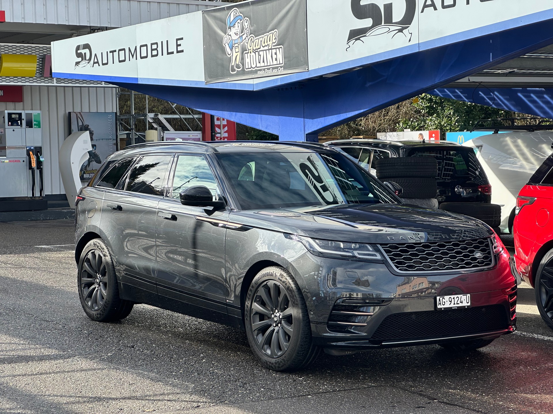 LAND ROVER Range Rover Velar R-Dynamic D 240 S Automatic-image-2