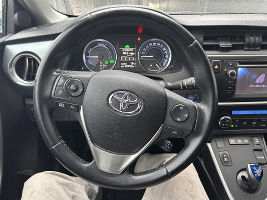 TOYOTA Auris TS 1.8 HSD Luna-image-8