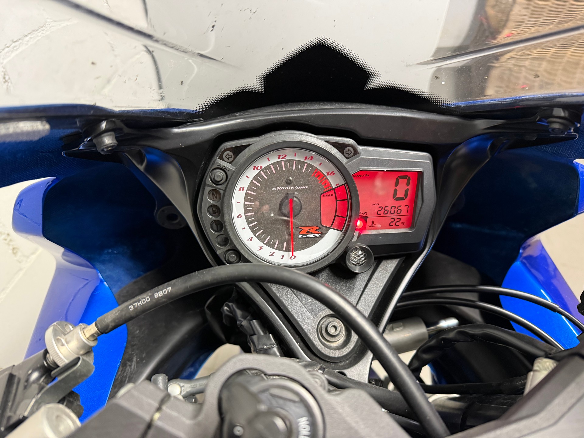 SUZUKI GSX-R 750 K8-image-9