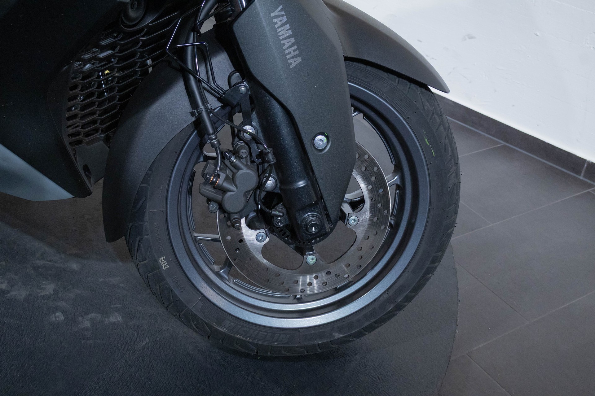 YAMAHA XMAX 125 Tech MAX-image-8