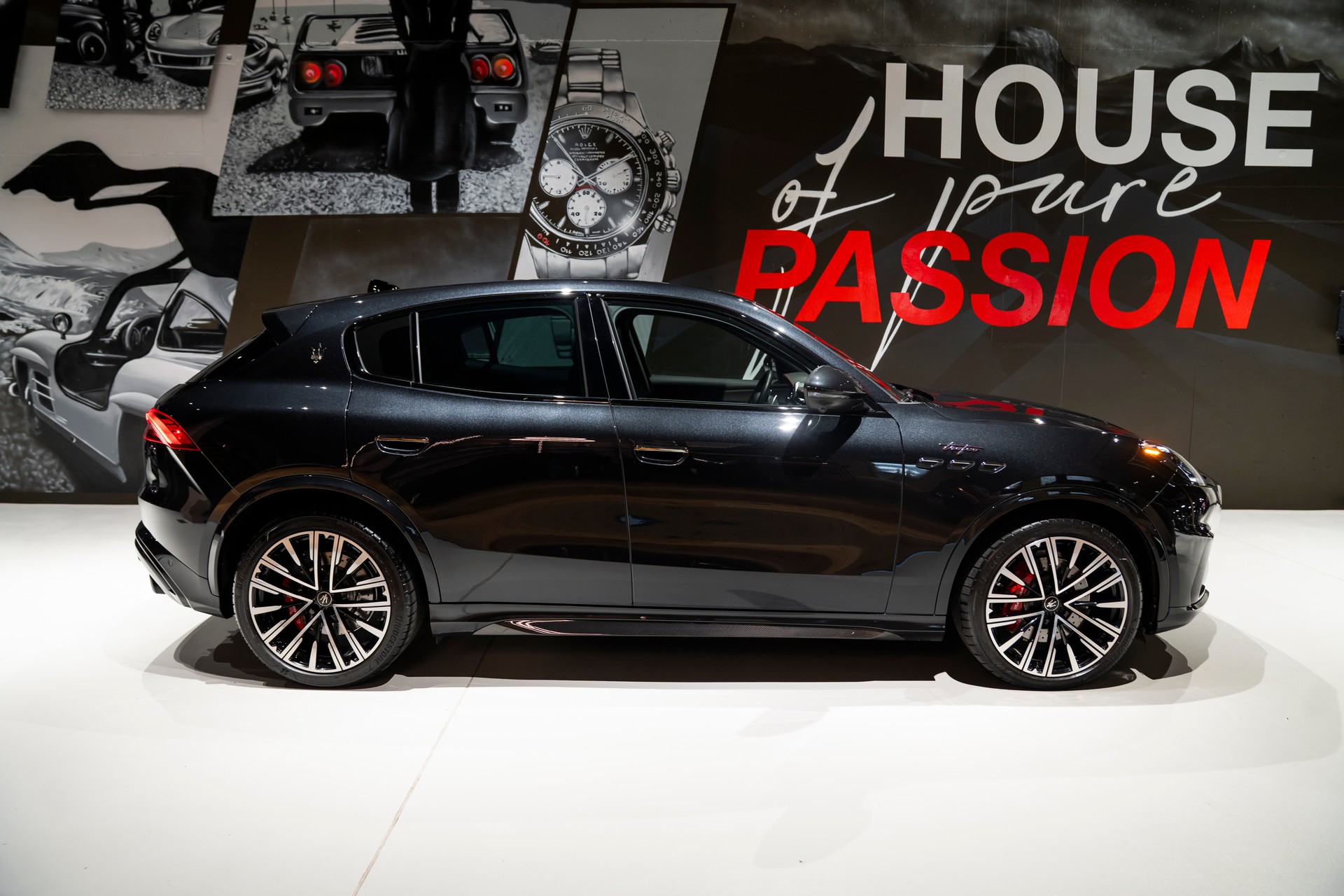 MASERATI Grecale 3.0 Trofeo Automatica-showroom-element-2