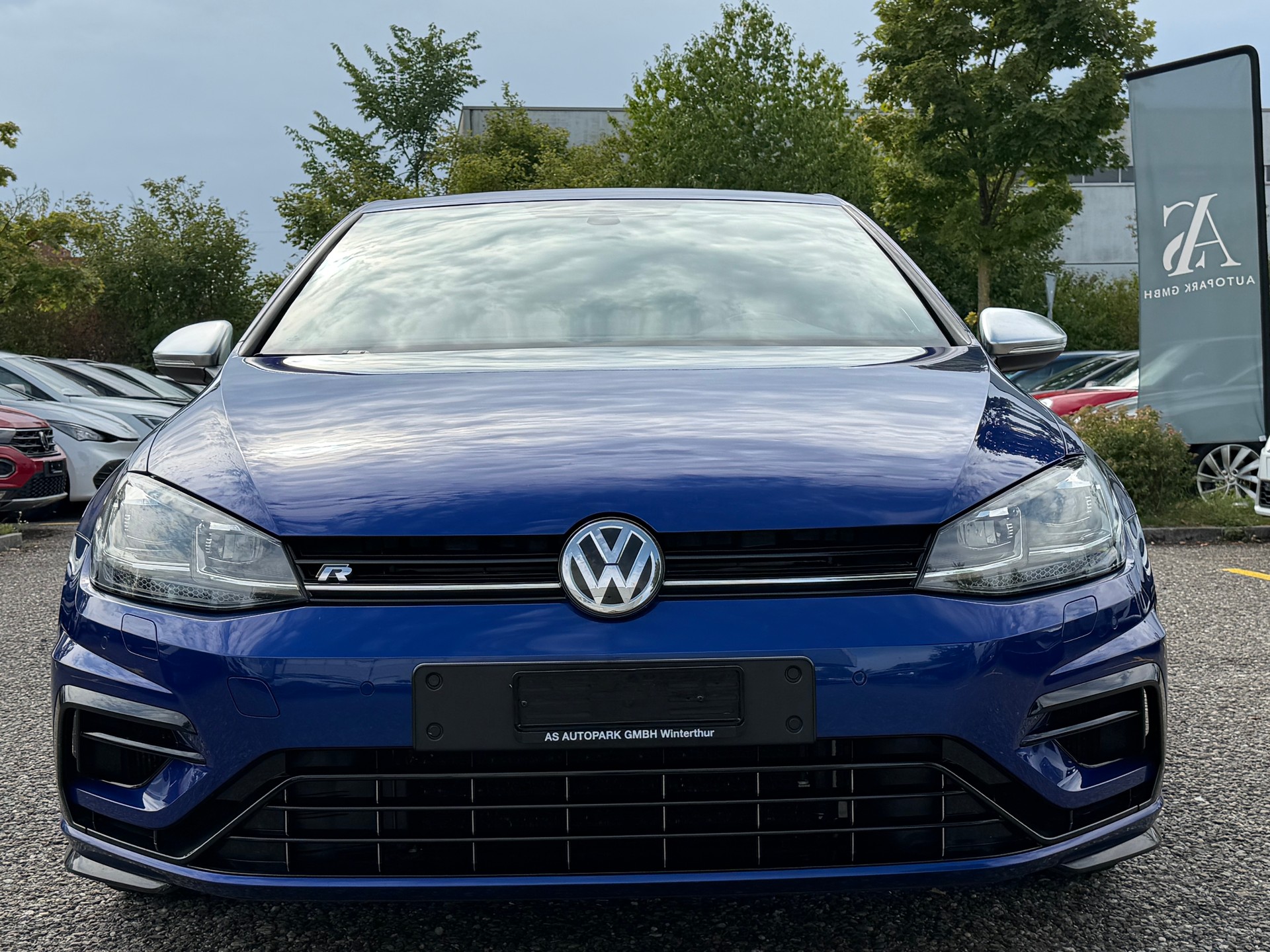 VW Golf 2.0 TSI R 4Motion DSG-showroom-element-1