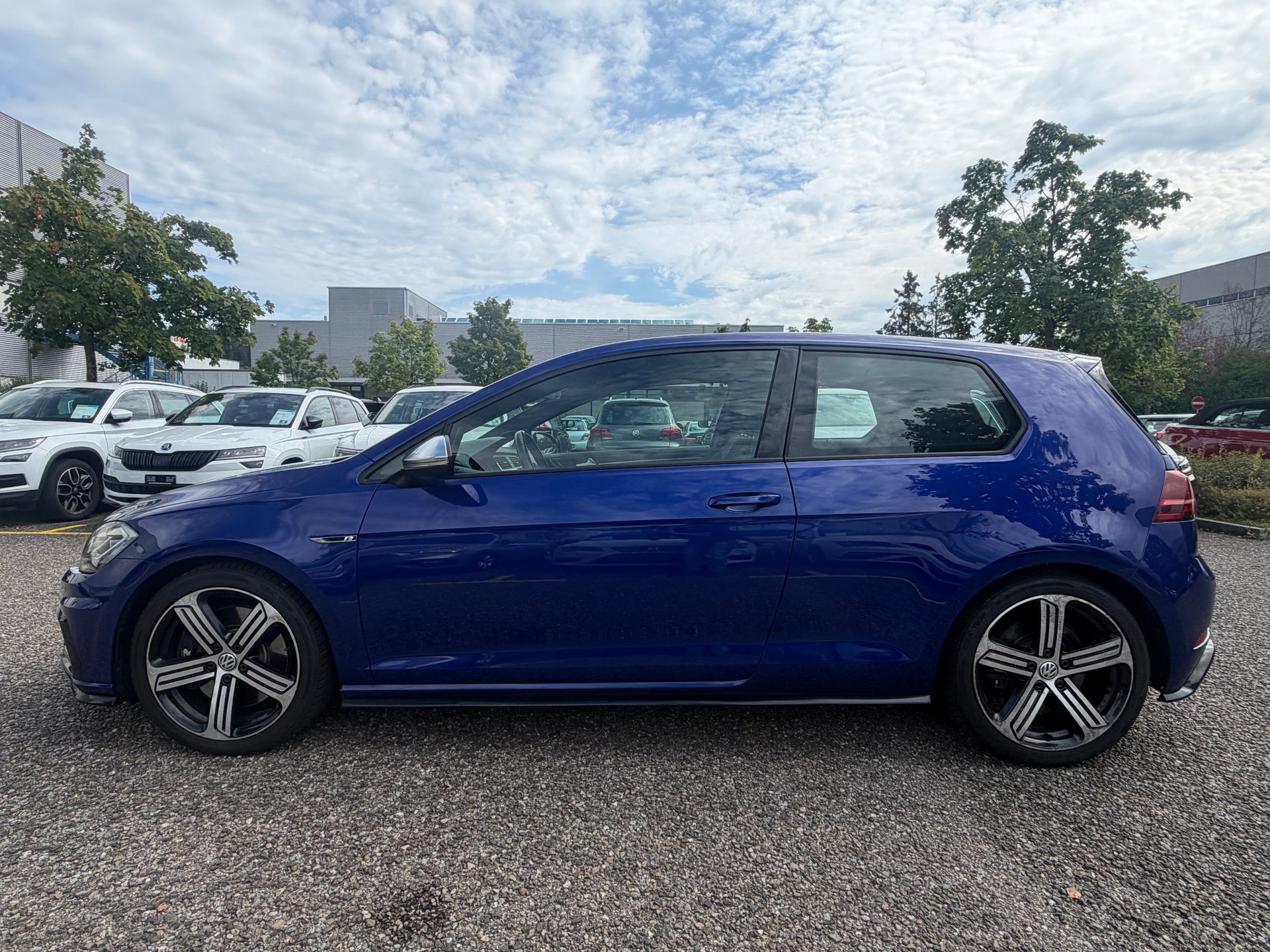 VW Golf 2.0 TSI R 4Motion DSG-image-7