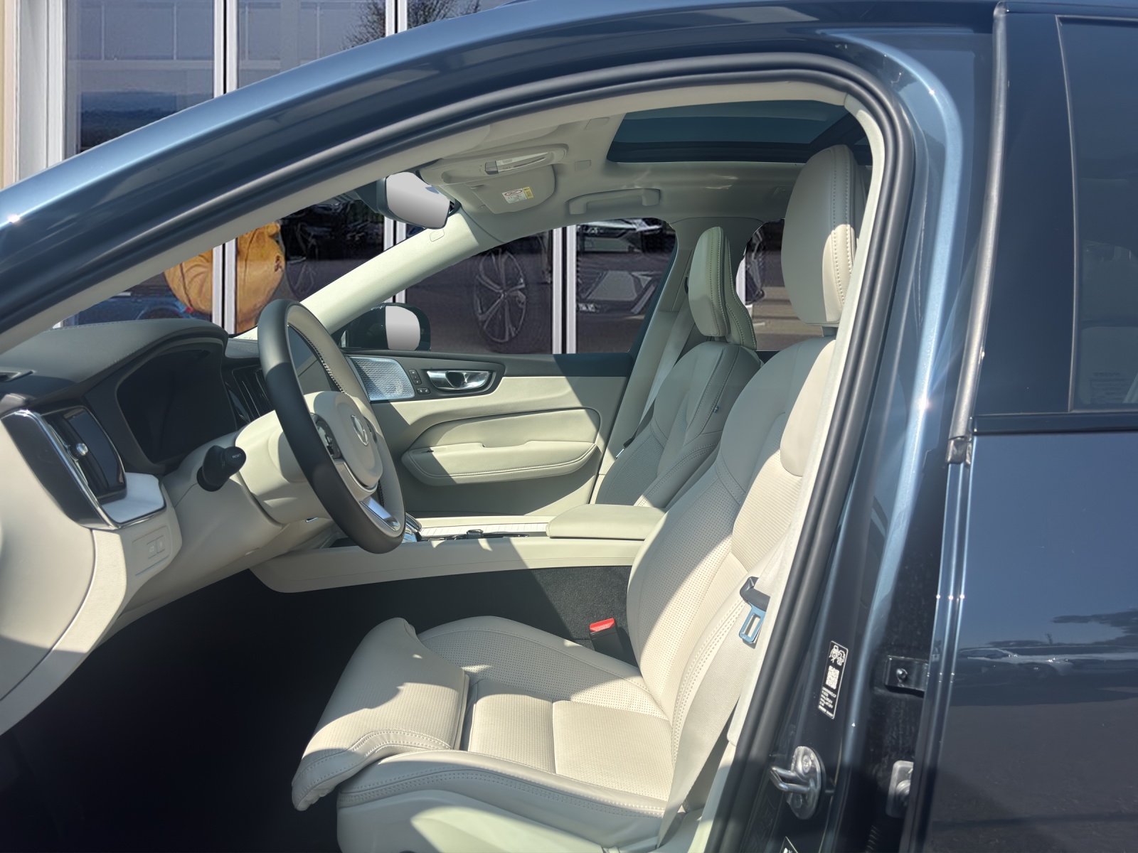 VOLVO XC60 2.0 T8 TE Ultra Dark eAWD-image-7