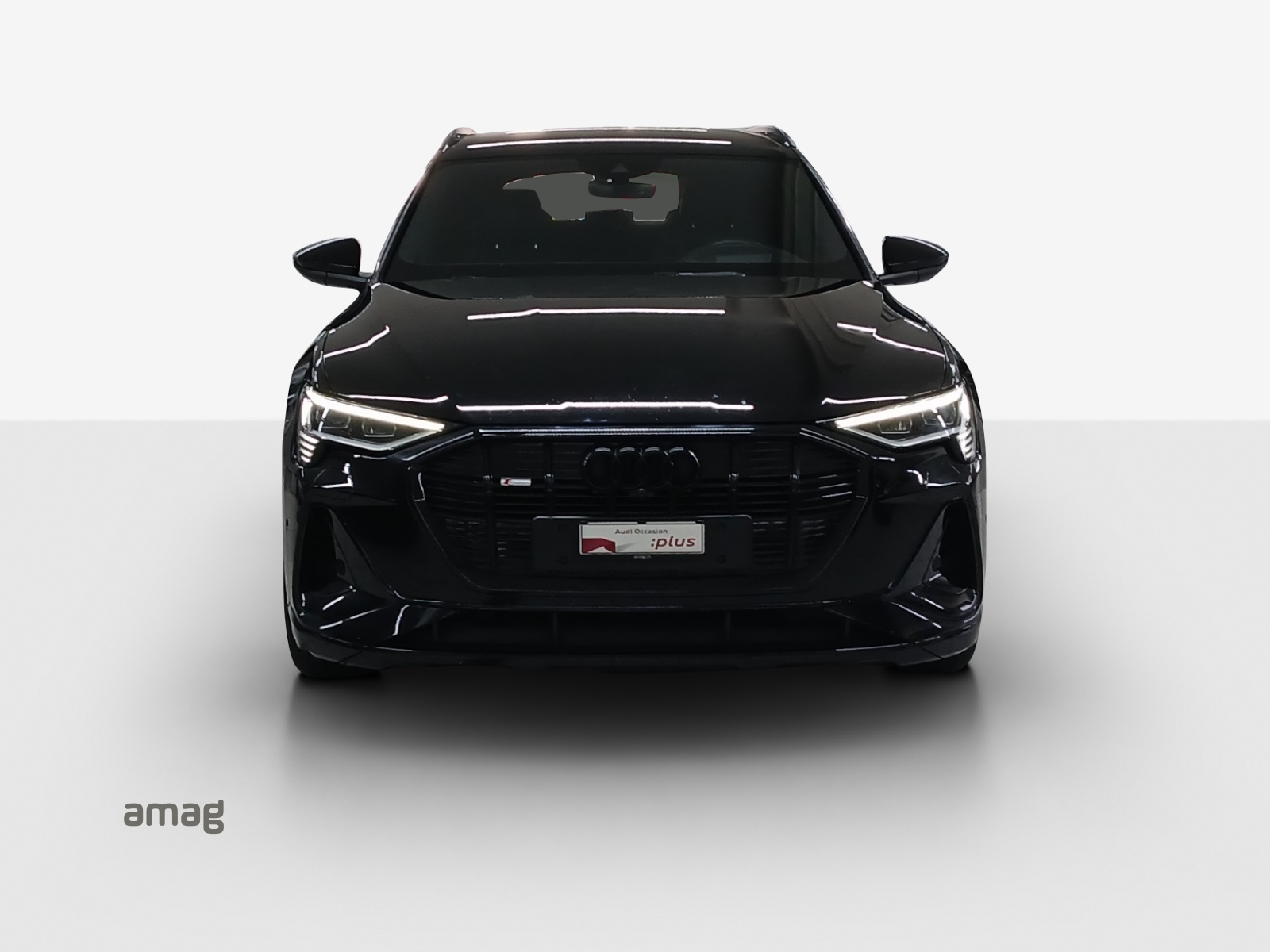 AUDI e-tron 55 S Line Black Edition quattro-image-6