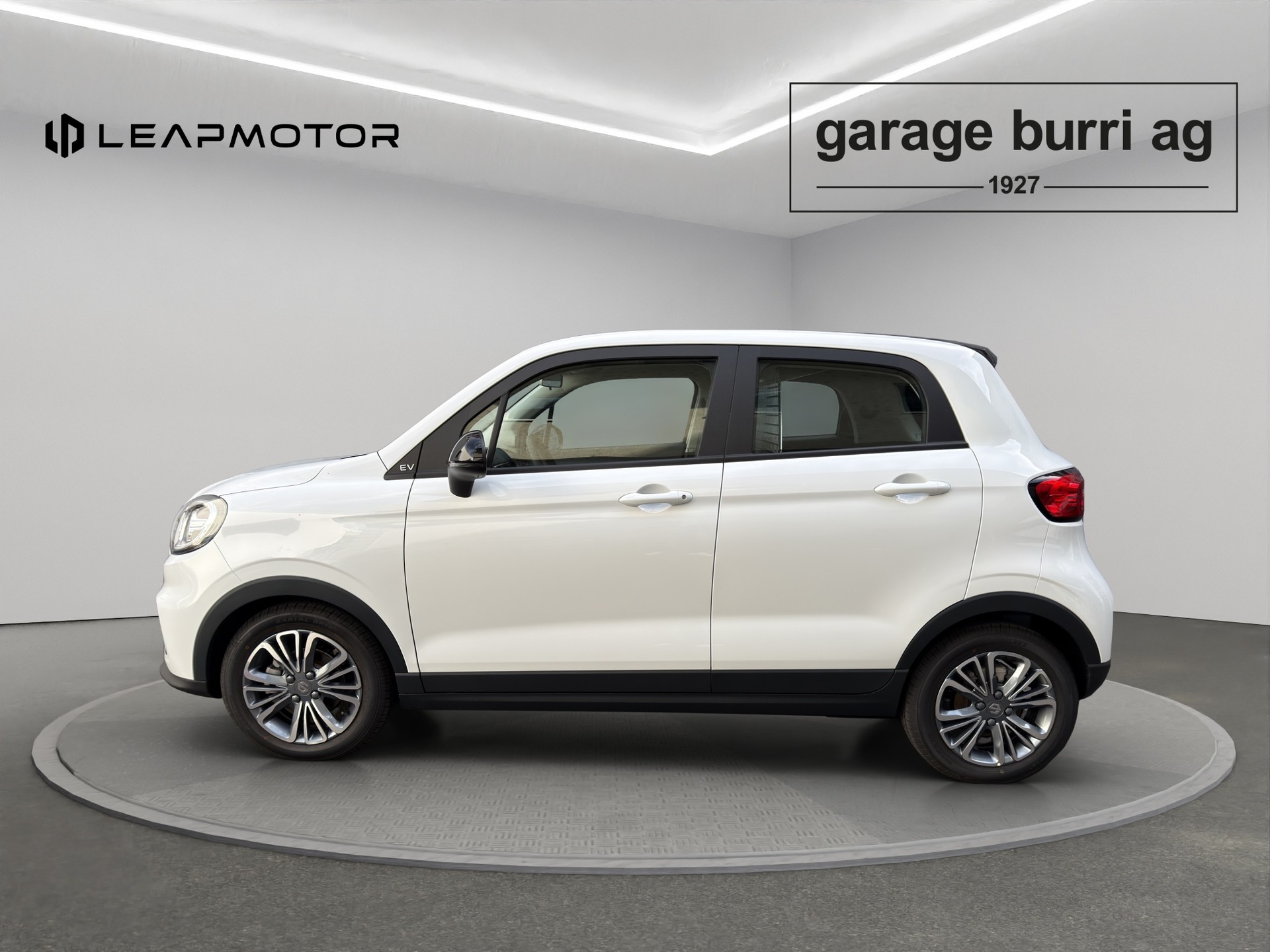 LEAPMOTOR T03 Cargo-showroom-element-2