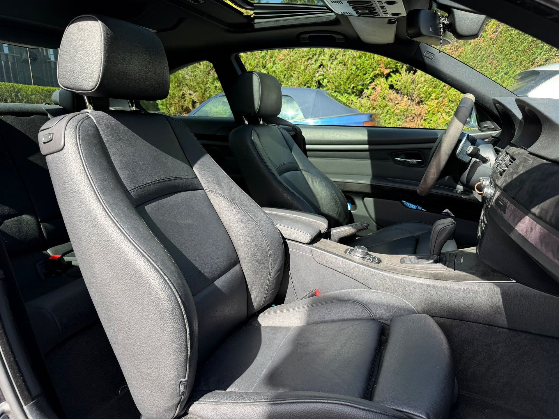 BMW 335i xDrive Coupé M Sport Pack Steptronic-image-11