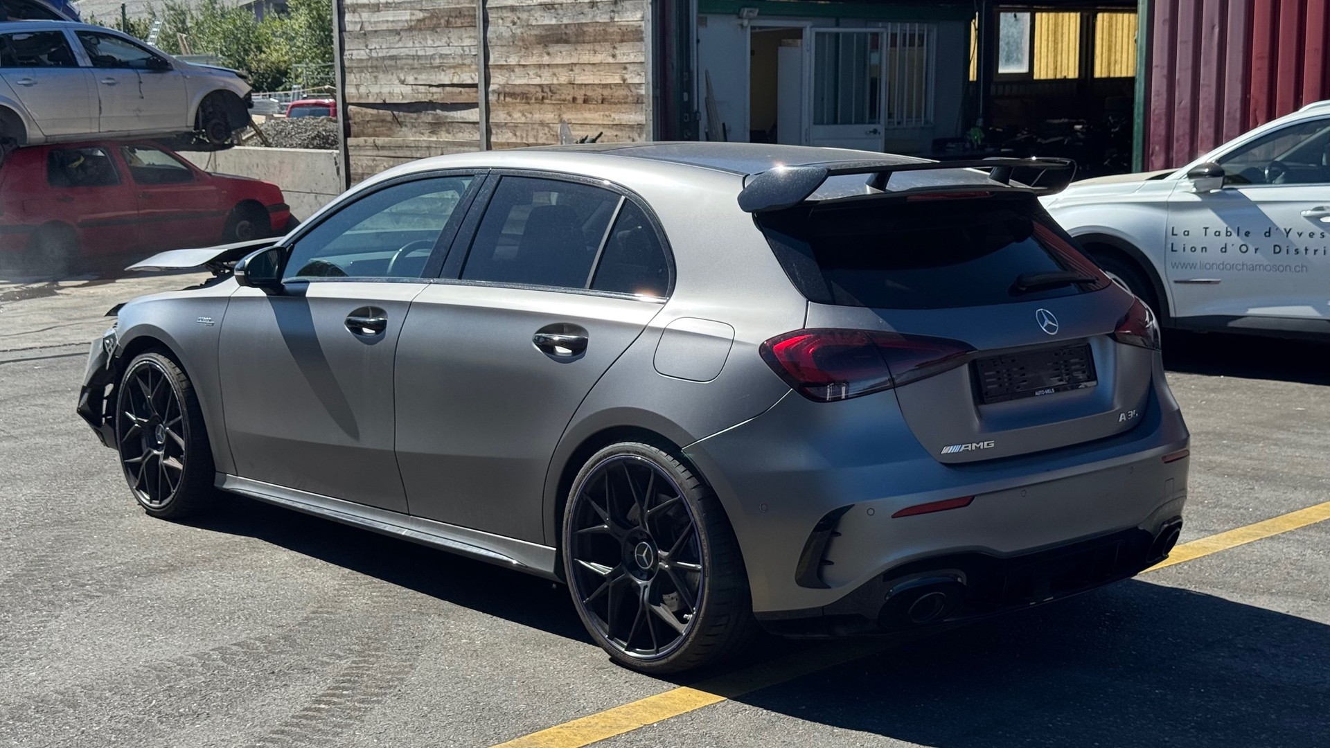 MERCEDES-BENZ A 35 AMG 4Matic Speedshift-image-2
