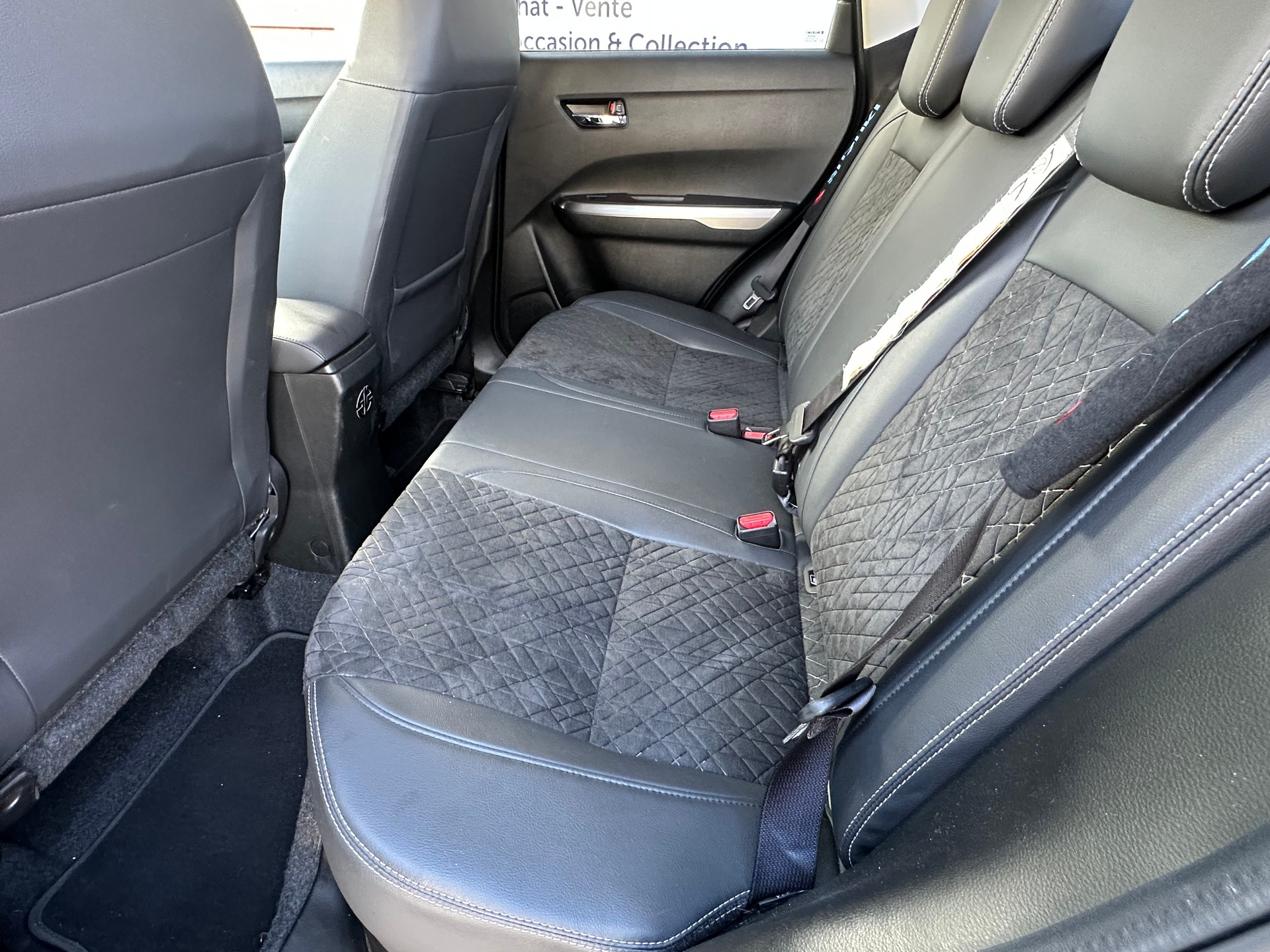 SUZUKI Vitara 1.4 Boosterjet Compact Top Automatic-image-9