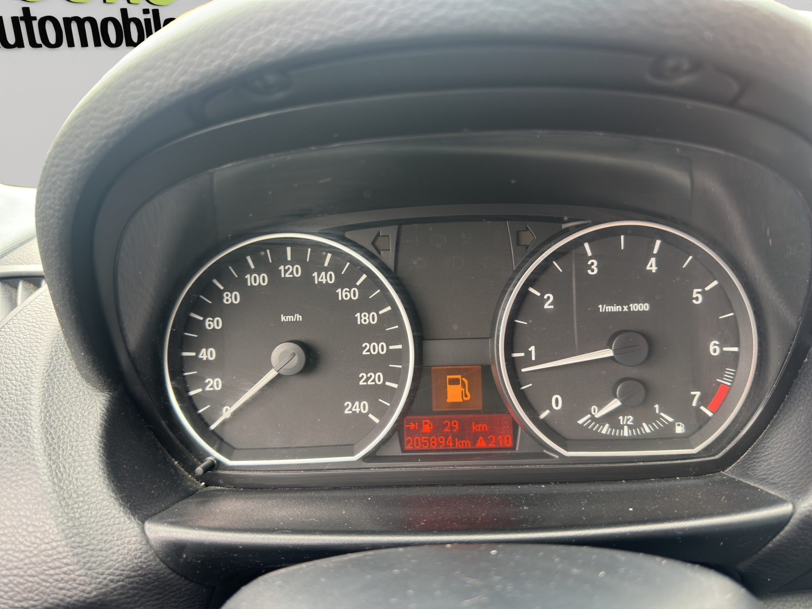 BMW 116i-image-16