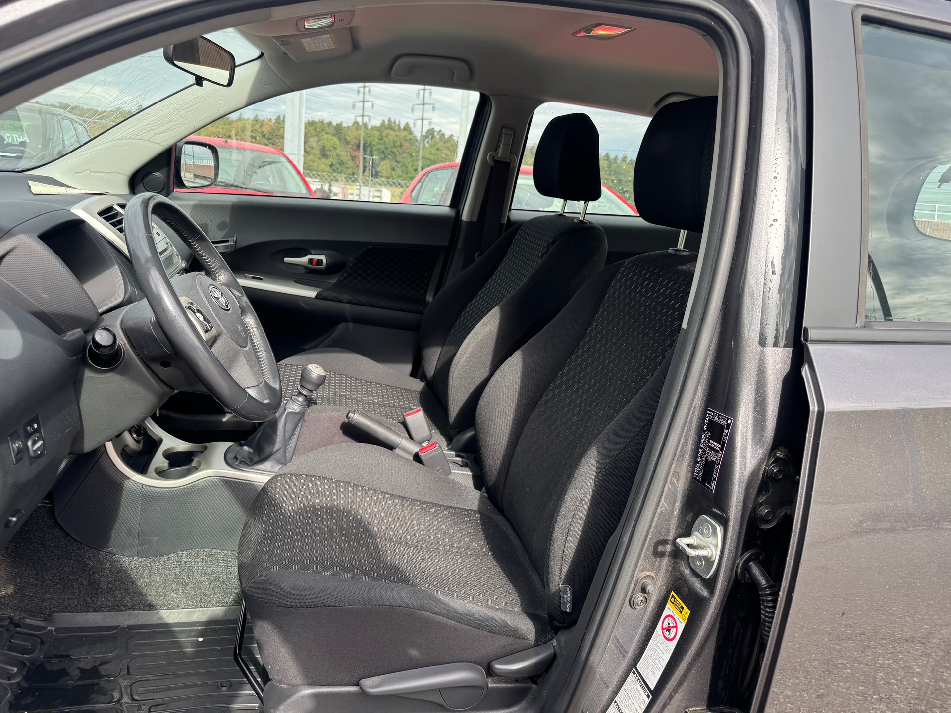 TOYOTA UrbanCruiser 1.4 D-4D Linea Terra 4WD-image-9