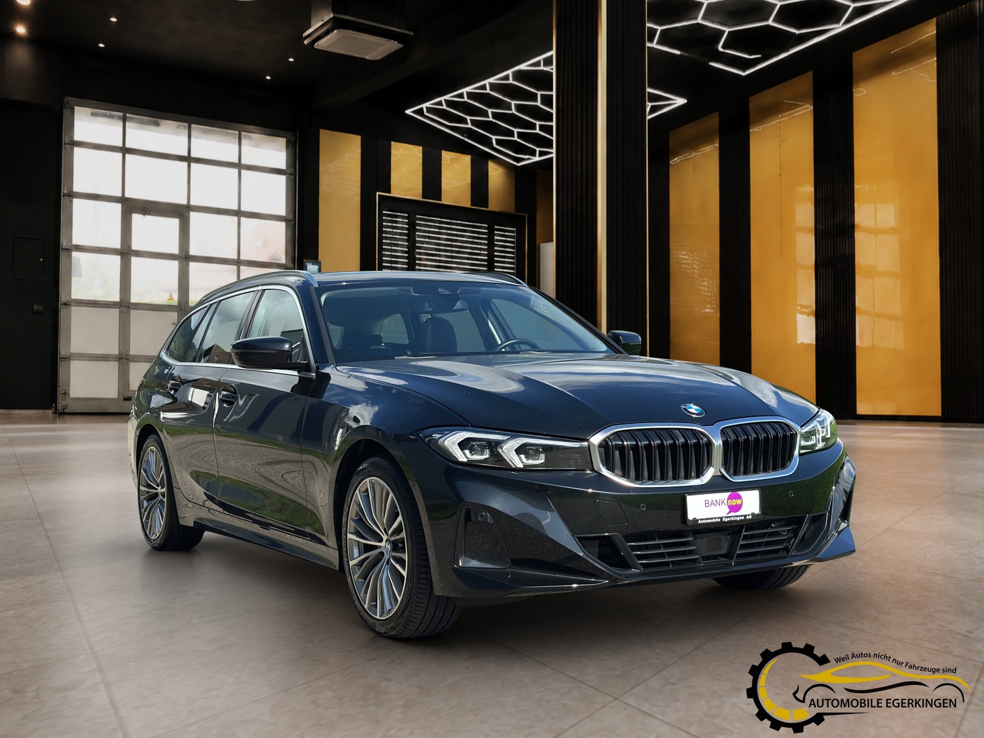 BMW 320d xDrive 48V Touring Steptronic-showroom-element-2