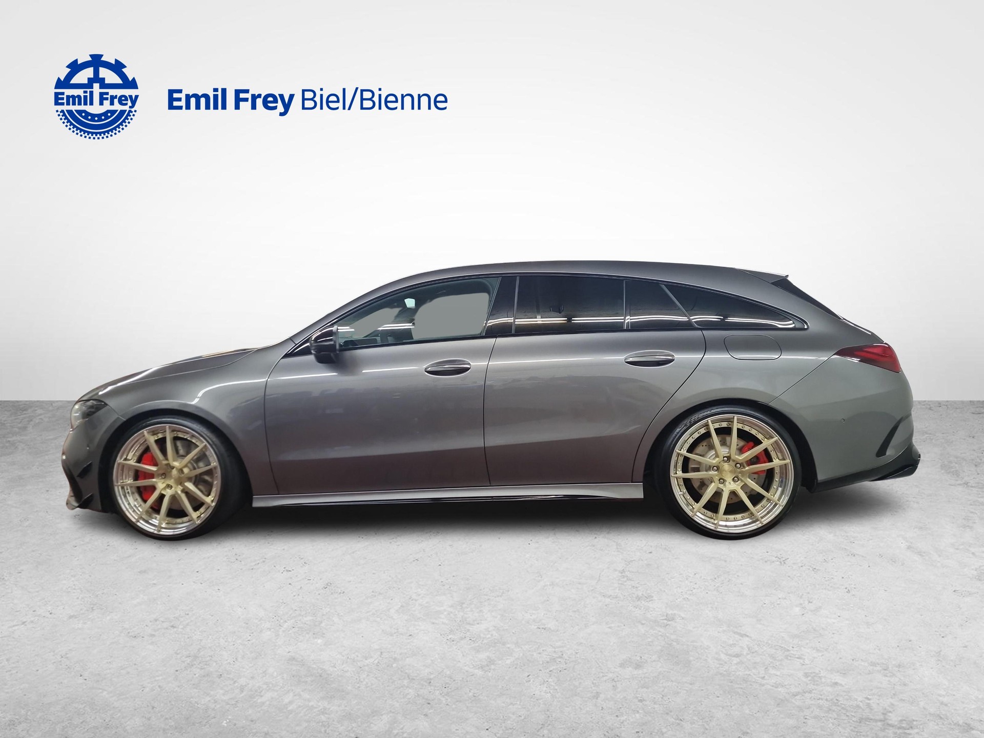 MERCEDES-BENZ CLA-Klasse X118 Shooting Brake CLA 45 S AMG 4matic+-showroom-element-1