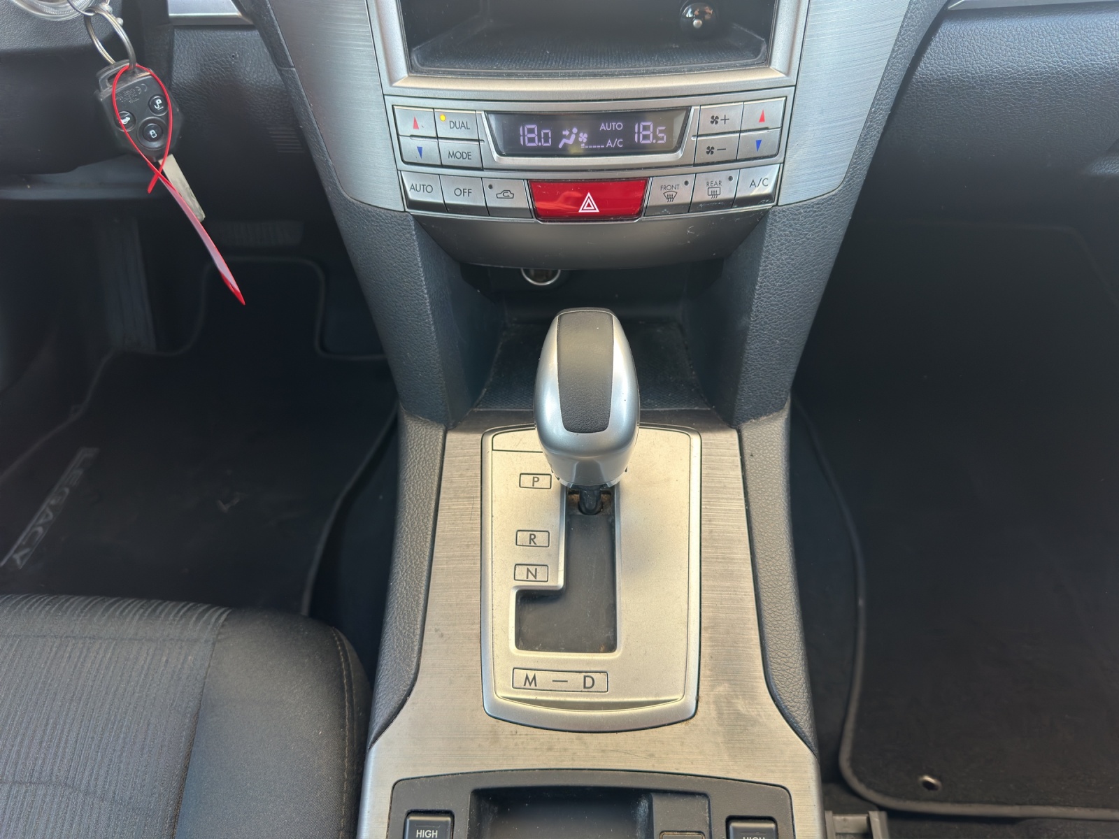 SUBARU Legacy 2.0i Swiss AWD Lineartronic-image-11