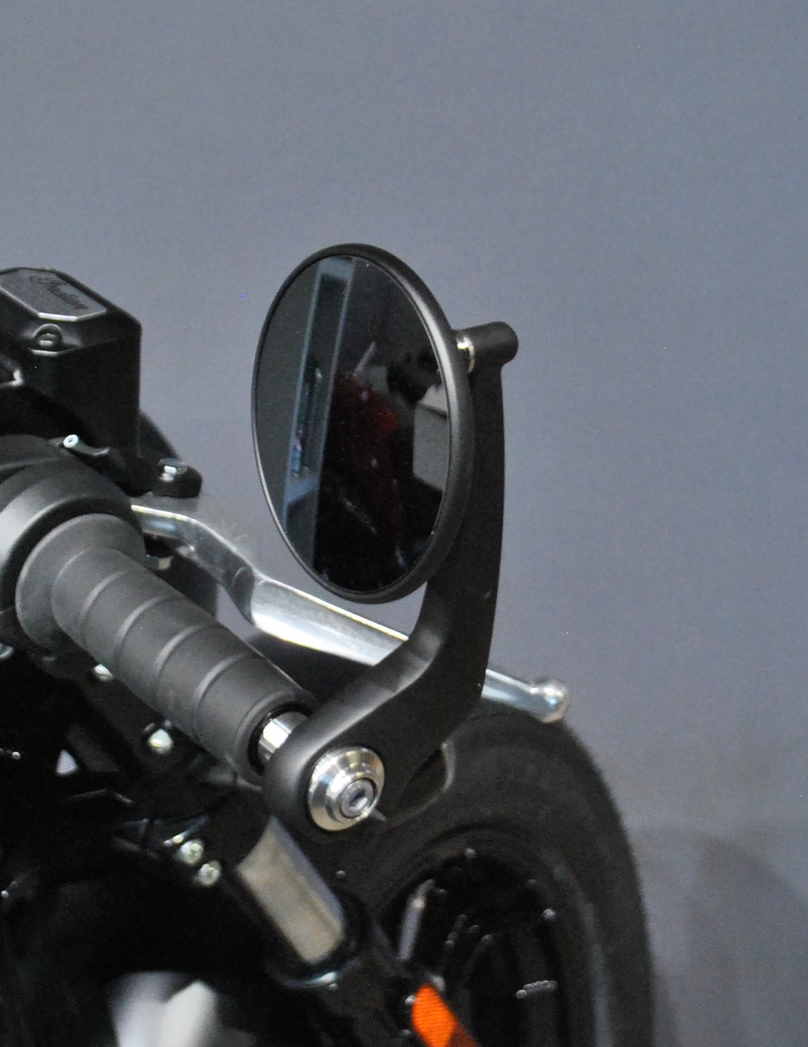 INDIAN Scout Bobber L+T-image-6