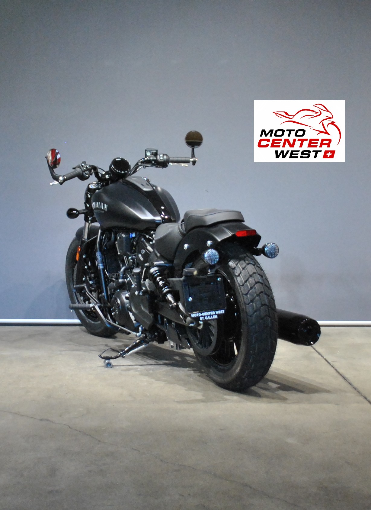 INDIAN Scout Bobber L+T-image-3