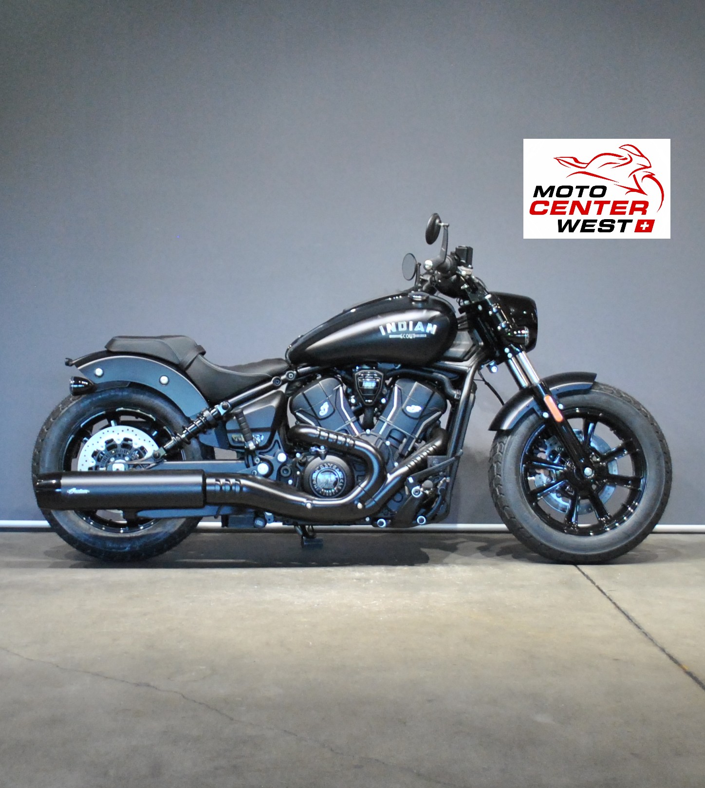 INDIAN Scout Bobber L+T-image-1