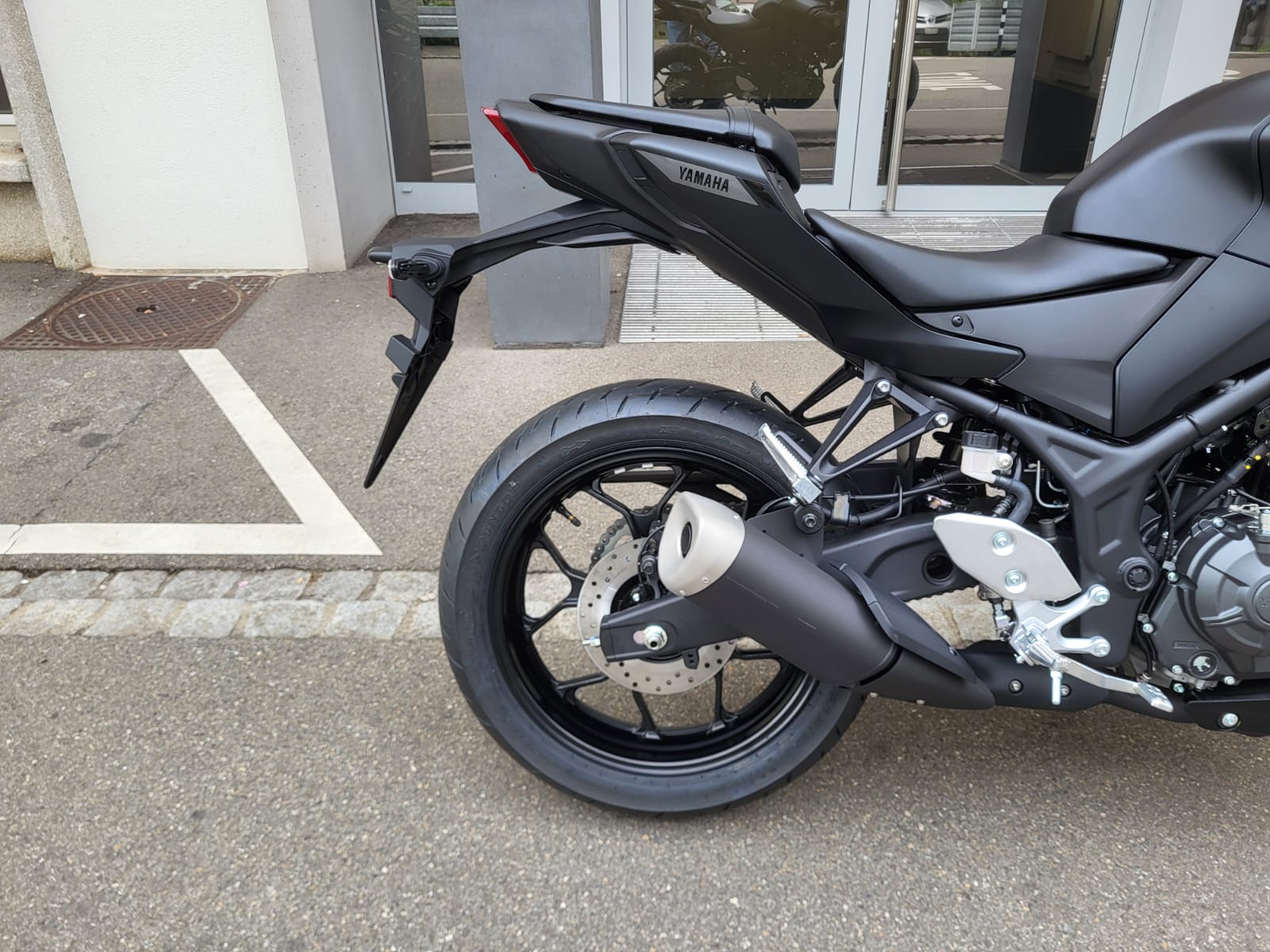 YAMAHA MT-03-image-3