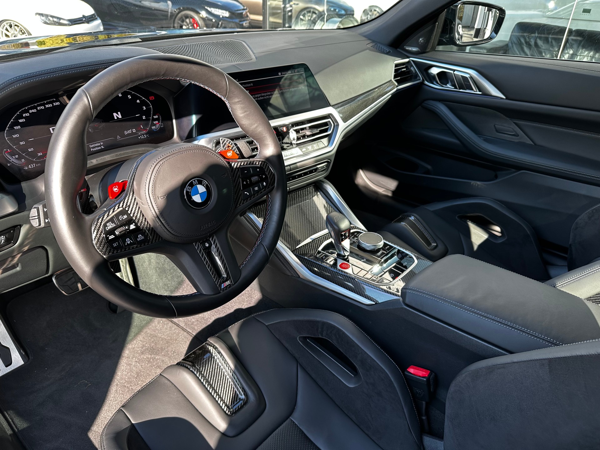 BMW M4 Cabrio Competition M xDrive-image-7