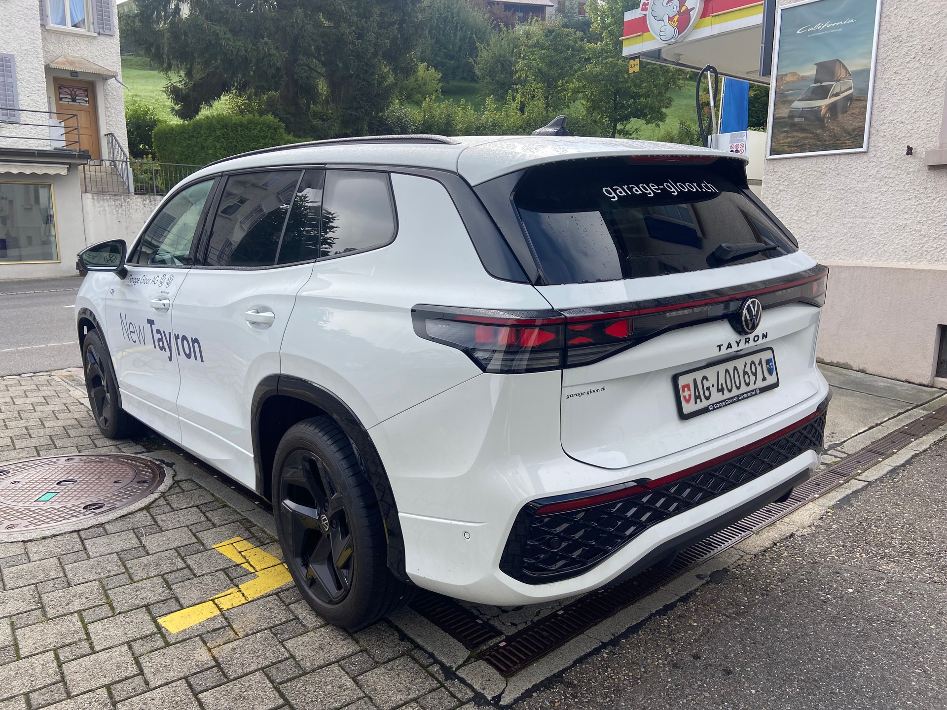 VW Tayron 2.0 TSI R-Line UNITED DSG 4Motion-image-4