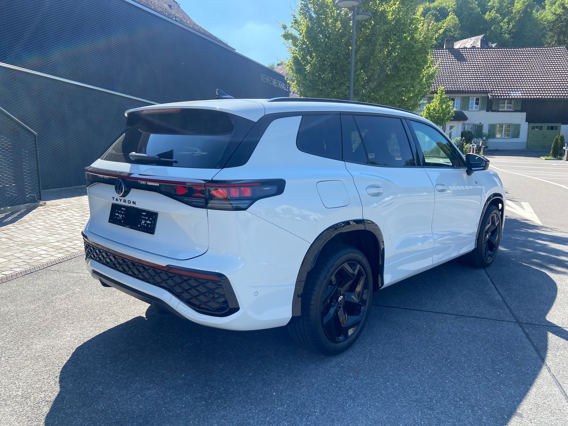 VW Tayron 2.0 TSI R-Line UNITED DSG 4Motion-image-5