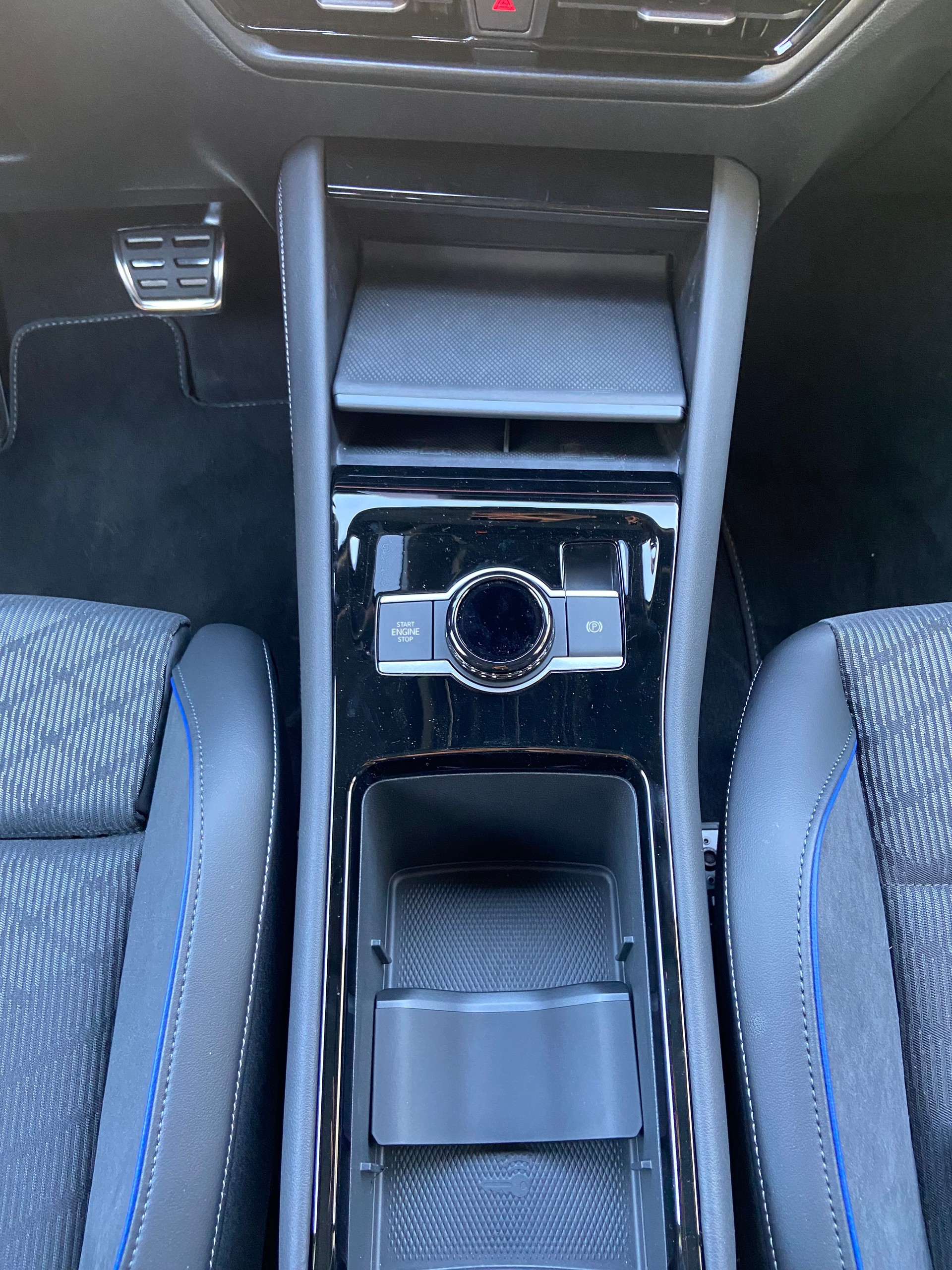VW Tayron 2.0 TSI R-Line UNITED DSG 4Motion-image-11