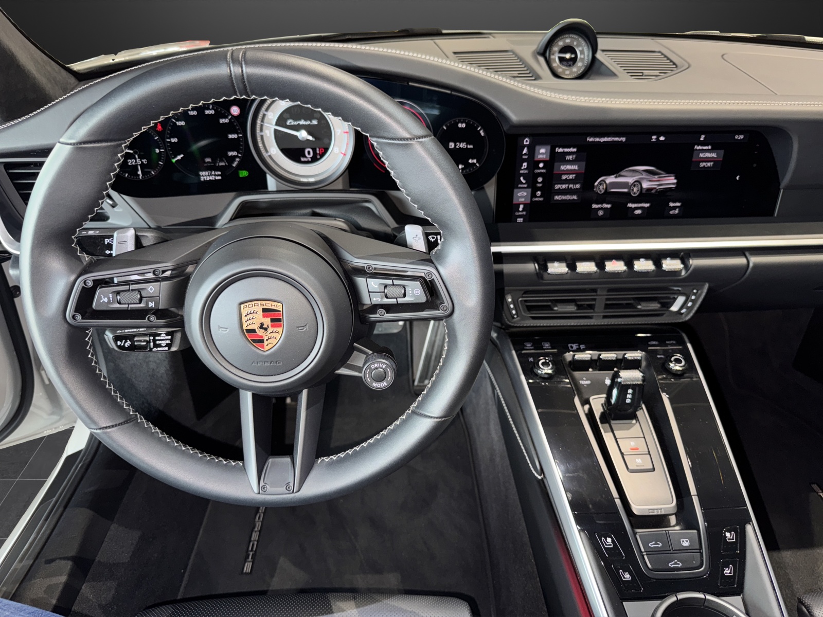 PORSCHE 911 Turbo S PDK-image-7