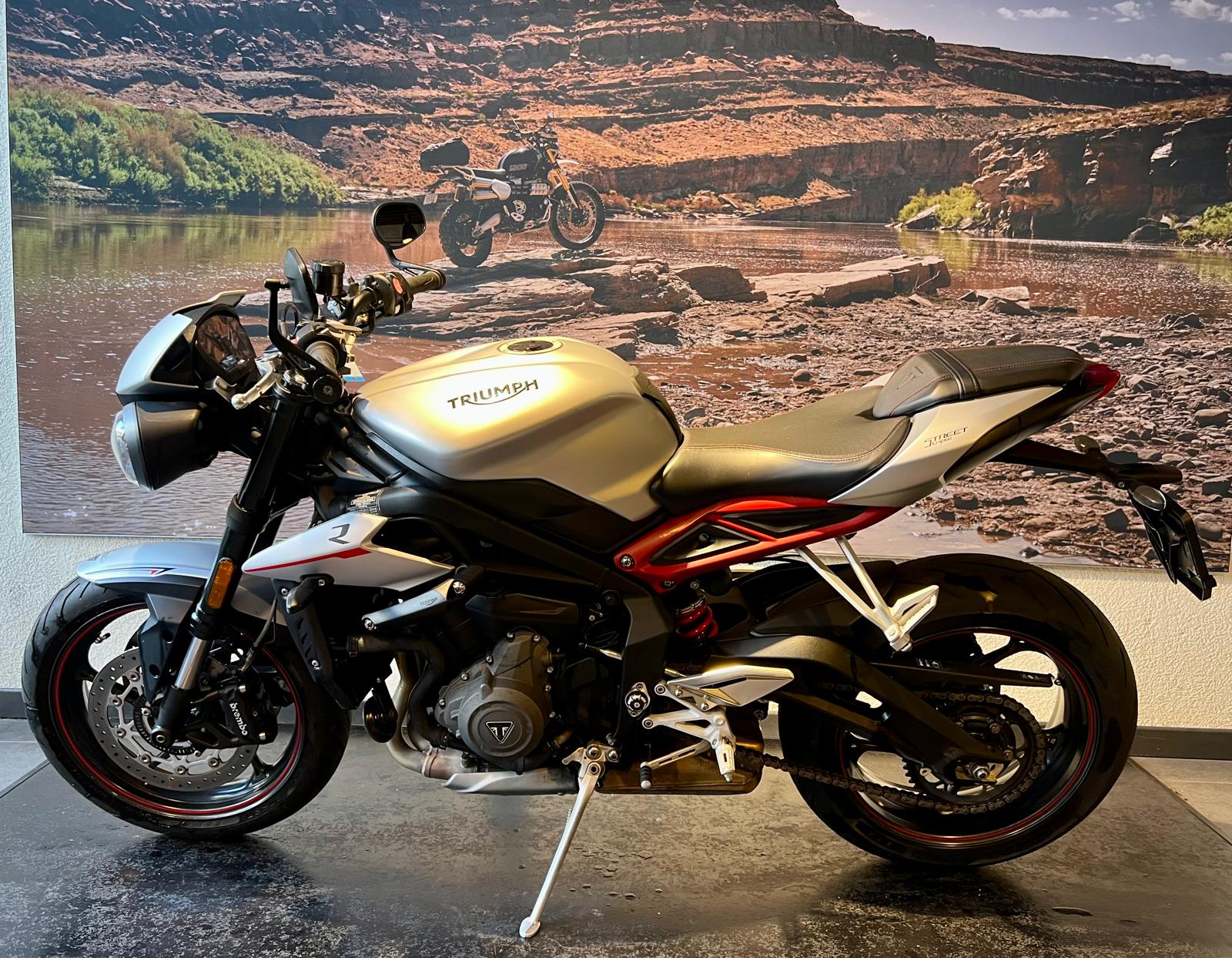 TRIUMPH Street Triple R 765 ABS-image-3