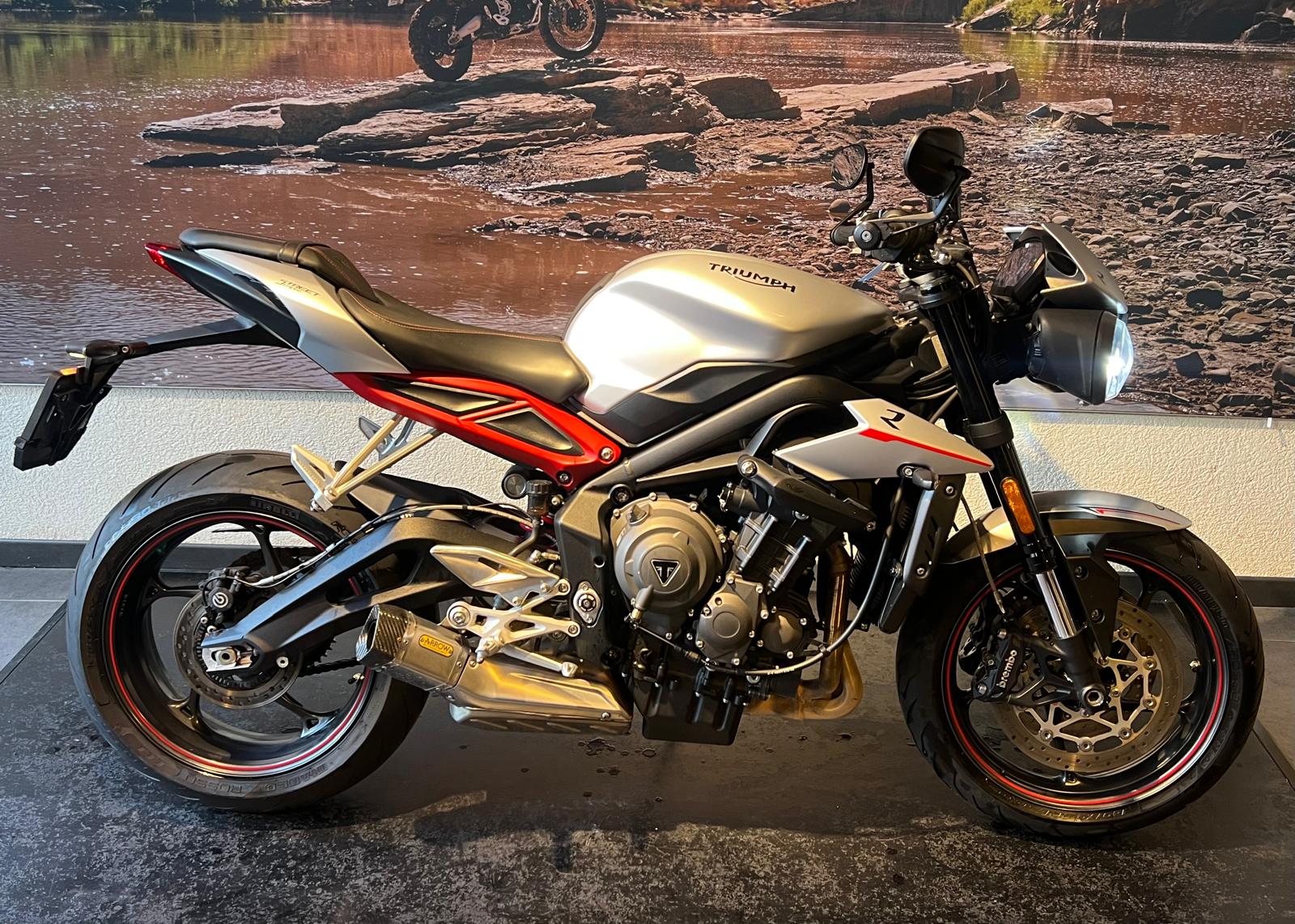 TRIUMPH Street Triple R 765 ABS