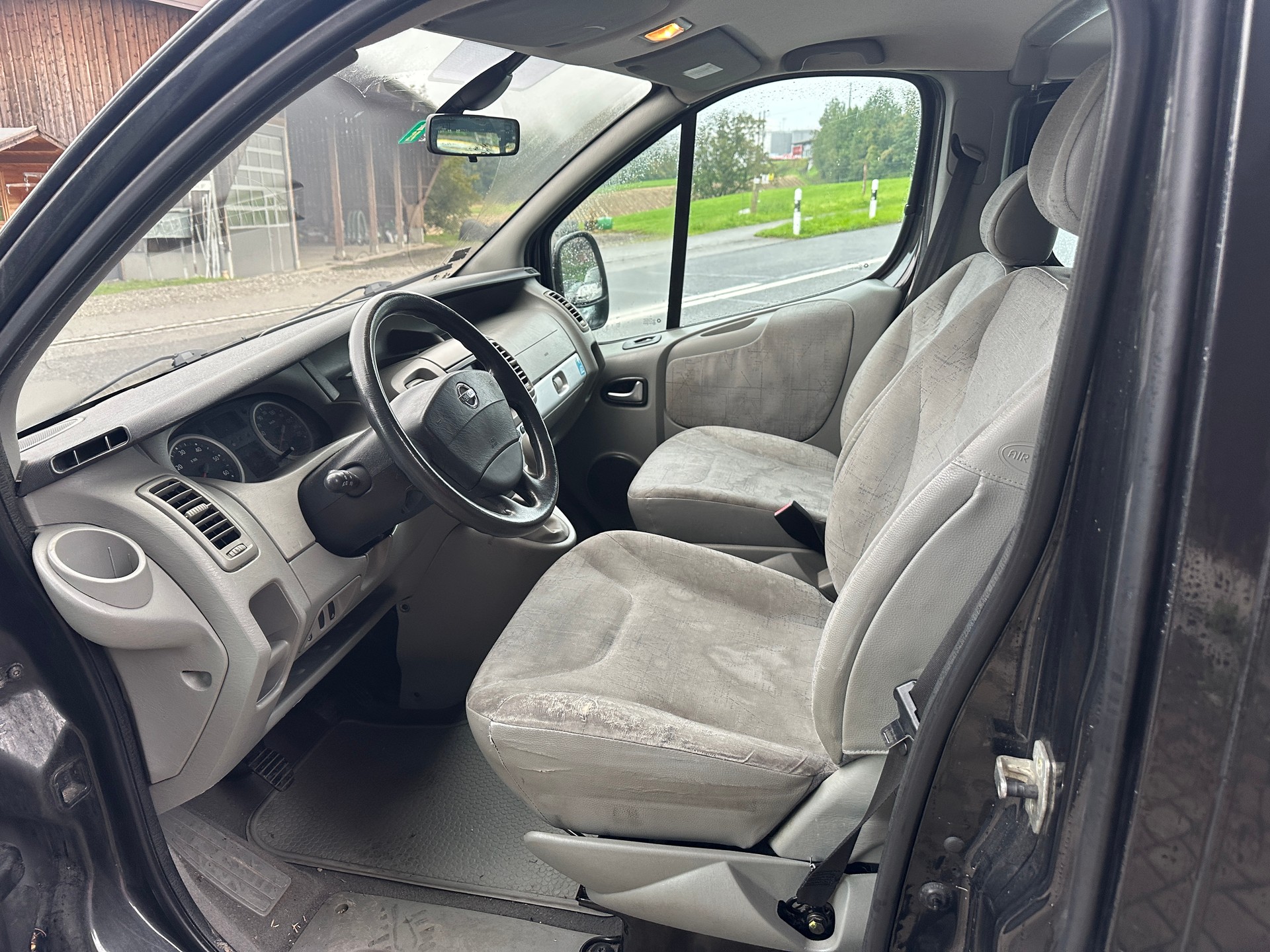 NISSAN Primastar Avantour 2.5dCi 150 Premium 8Pl-image-12