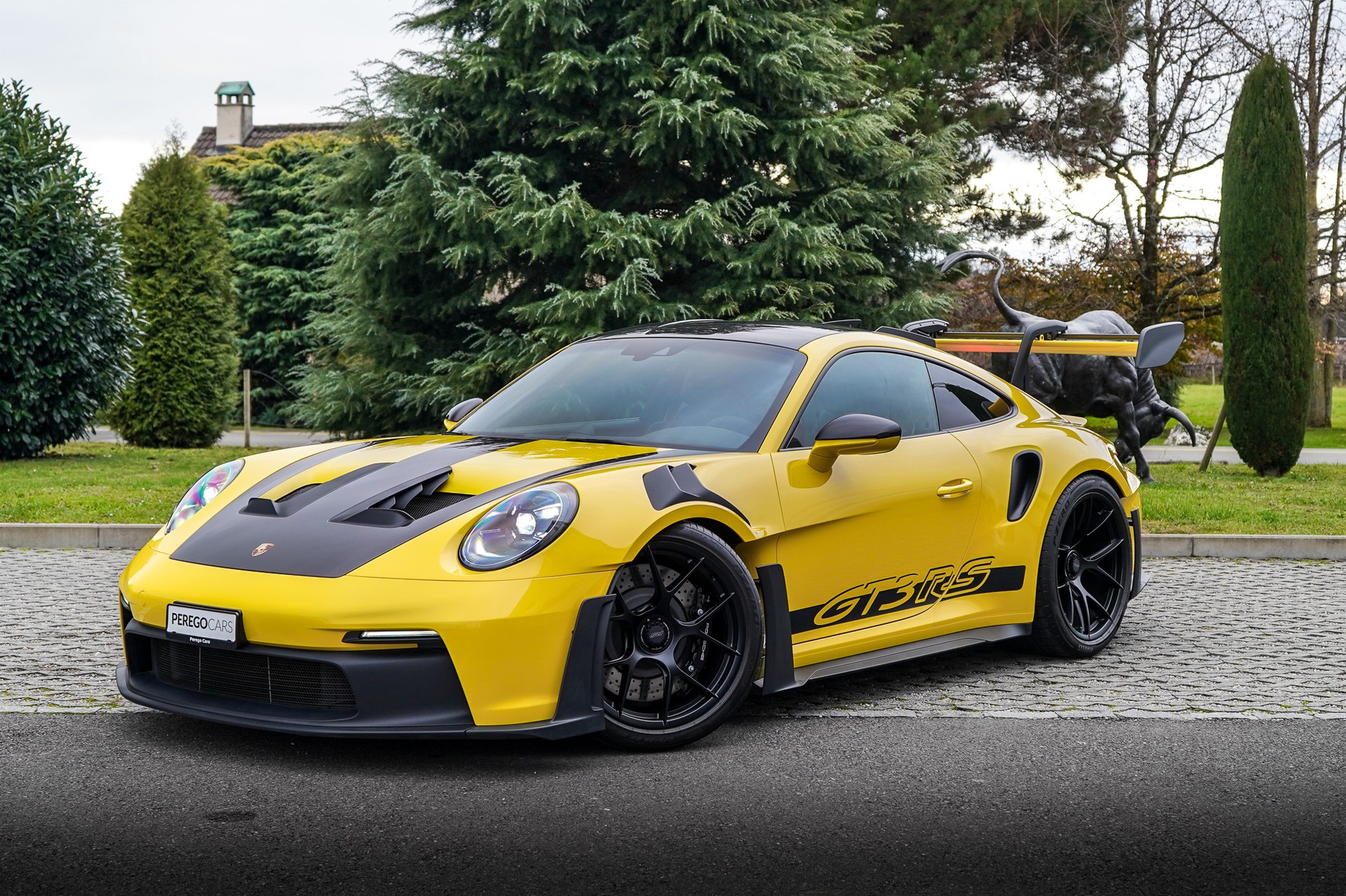 PORSCHE 911 GT3 RS