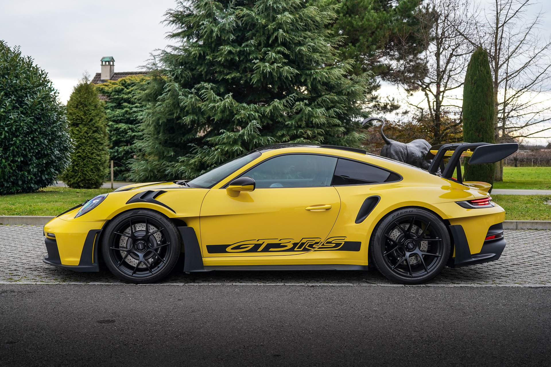 PORSCHE 911 GT3 RS-image-5