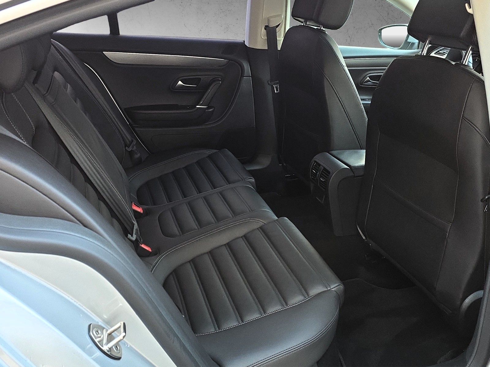 VW CC 2.0 TDI BlueMotion Technology DSG-image-12
