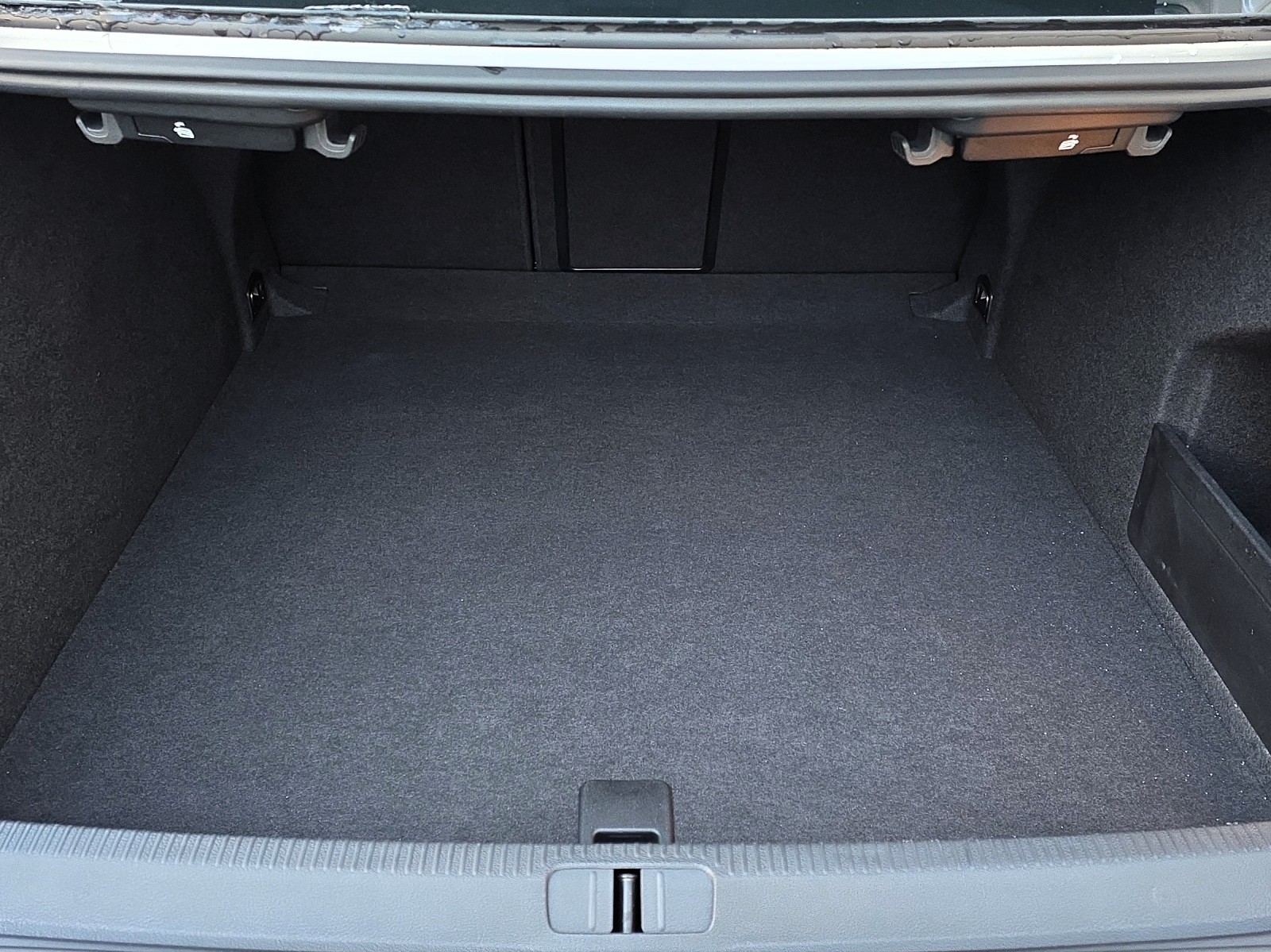 VW CC 2.0 TDI BlueMotion Technology DSG-image-14