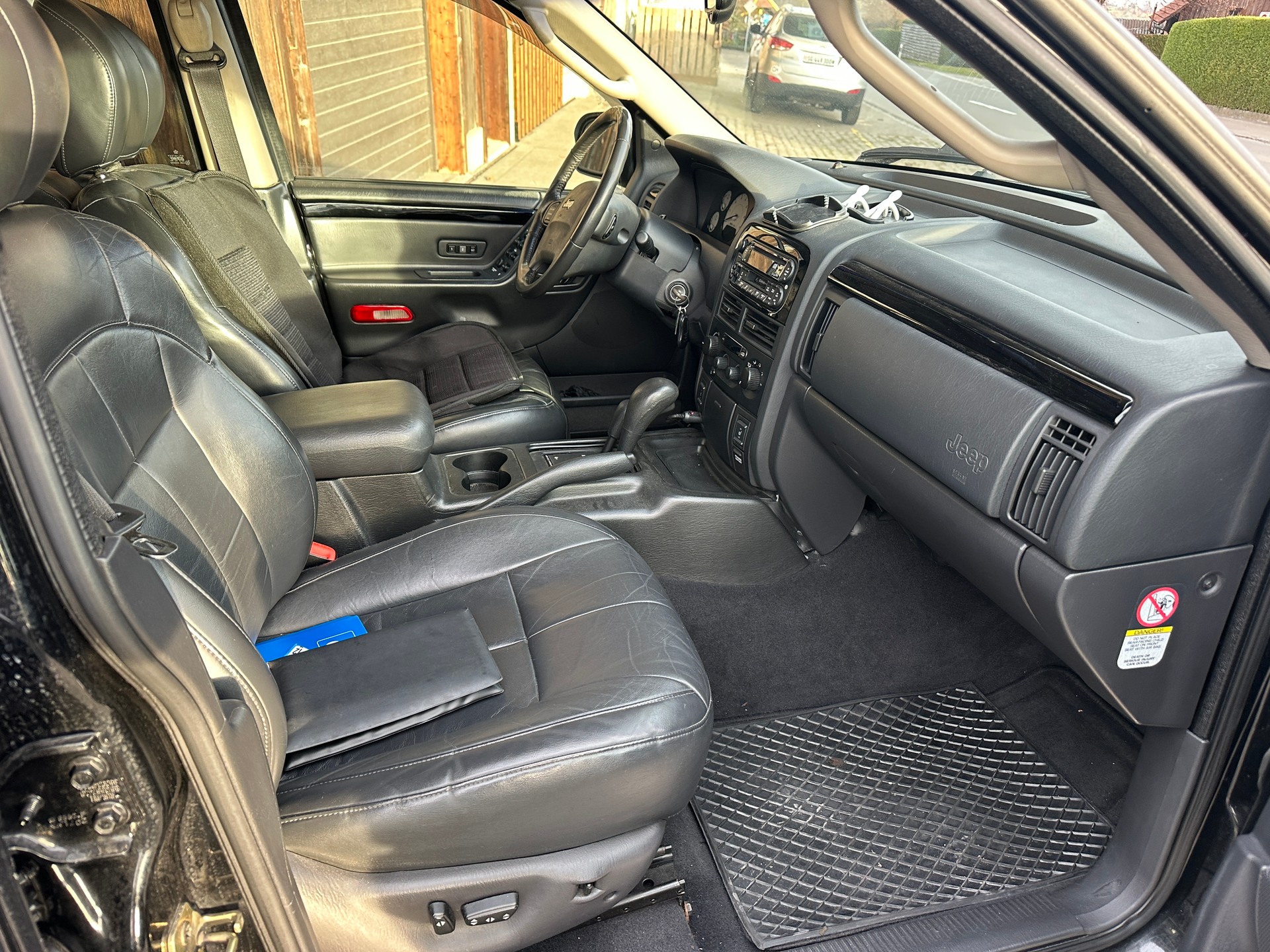 JEEP Grand Cherokee 4.7 Limited Automatic-image-11