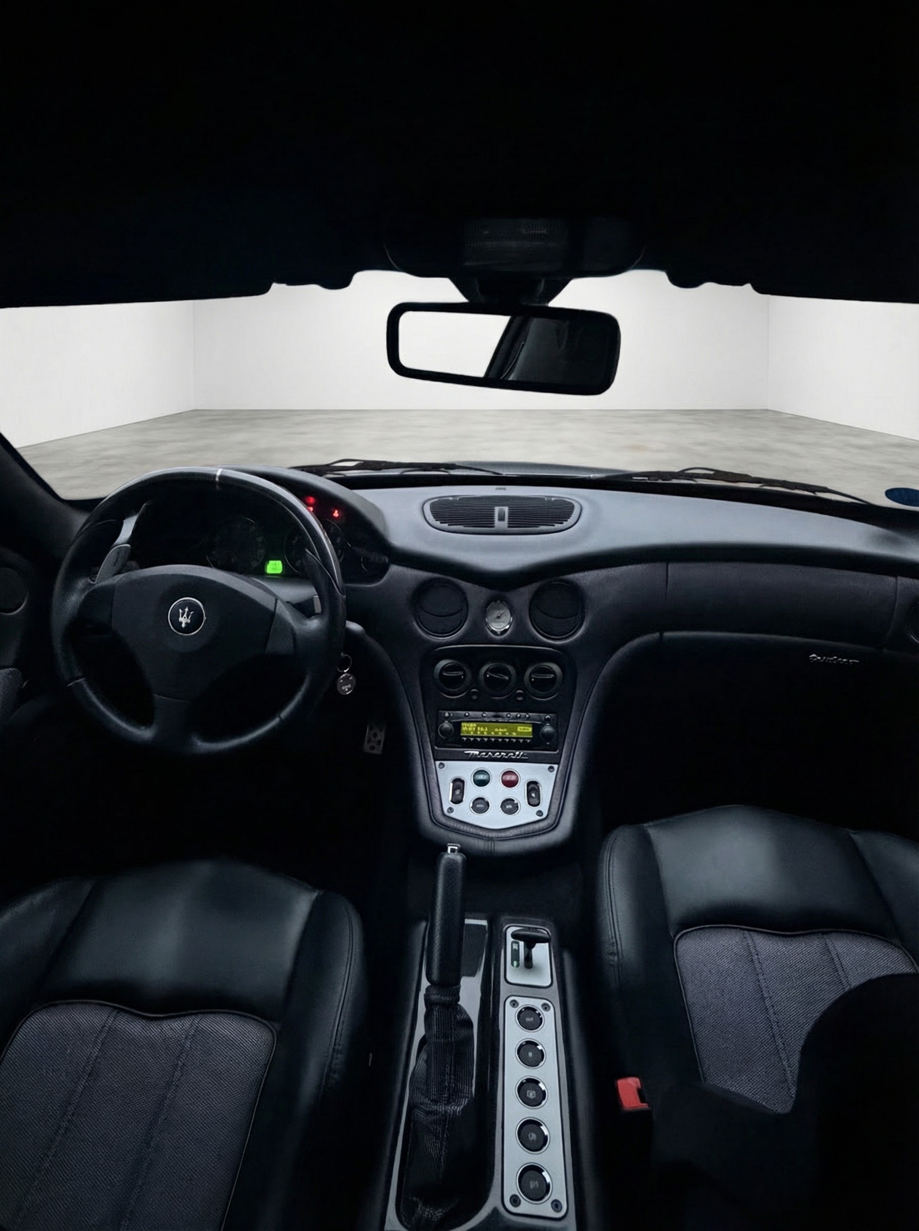 MASERATI Coupé GranSport-image-5