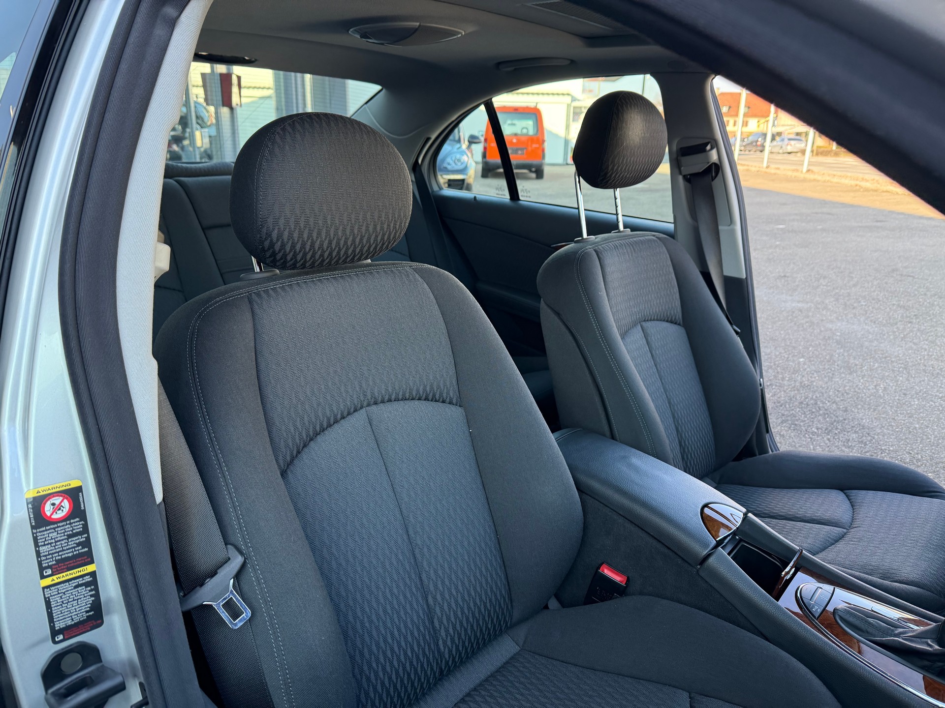 MERCEDES-BENZ E 320 Elégance Automatic-image-16