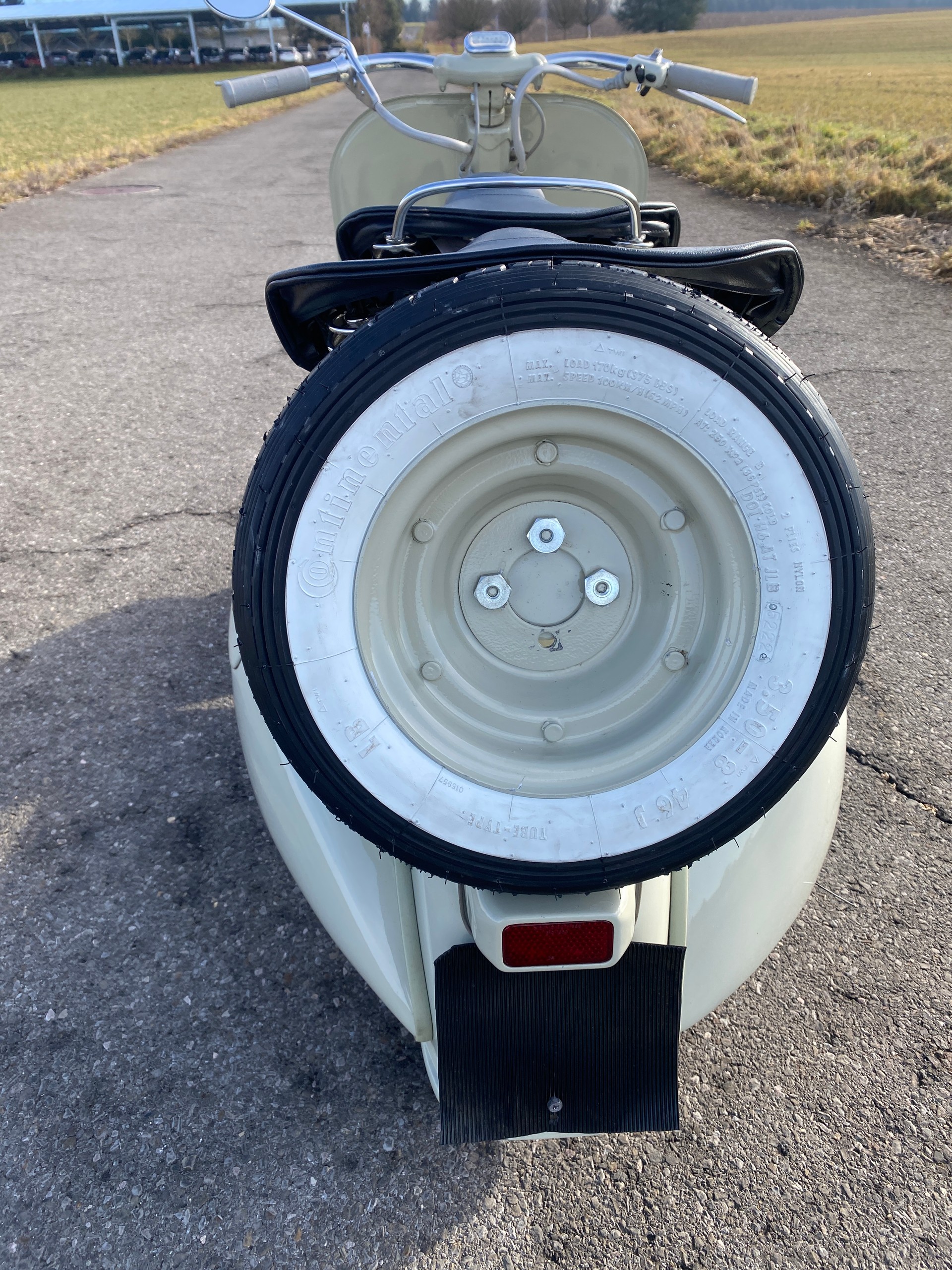 PIAGGIO VESPA 125 VM1T Faro Basso " Etat concours "-image-11